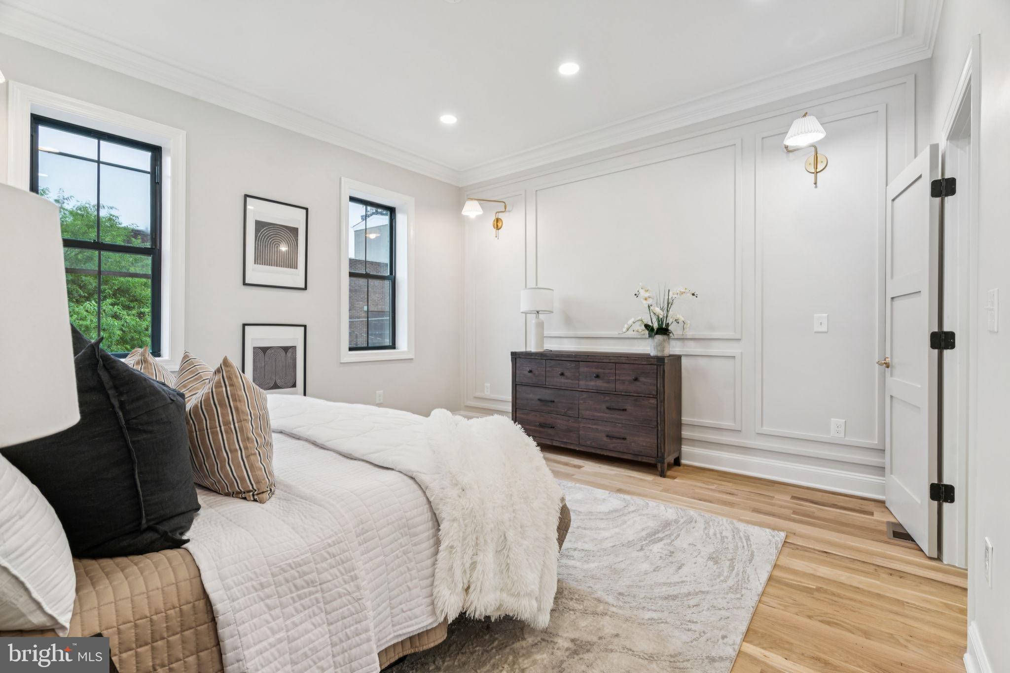 1310 E PASSYUNK AVENUE