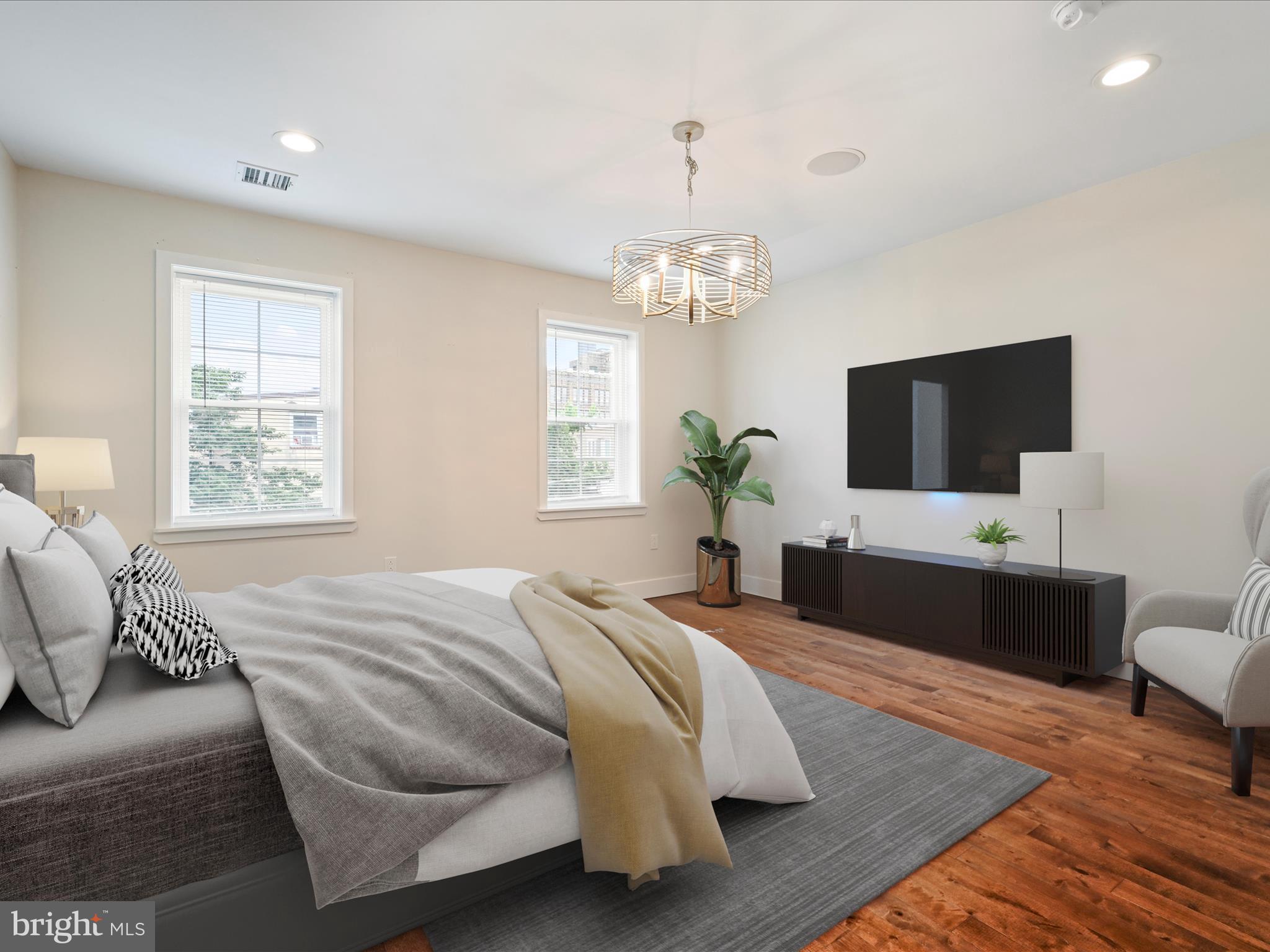 1204 MONTROSE STREET