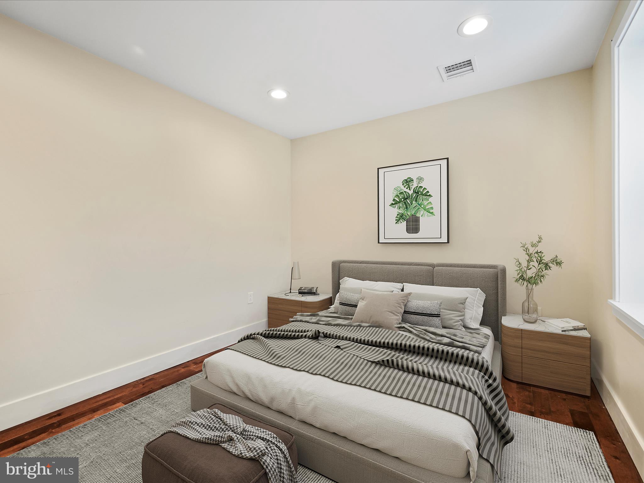 1204 MONTROSE STREET