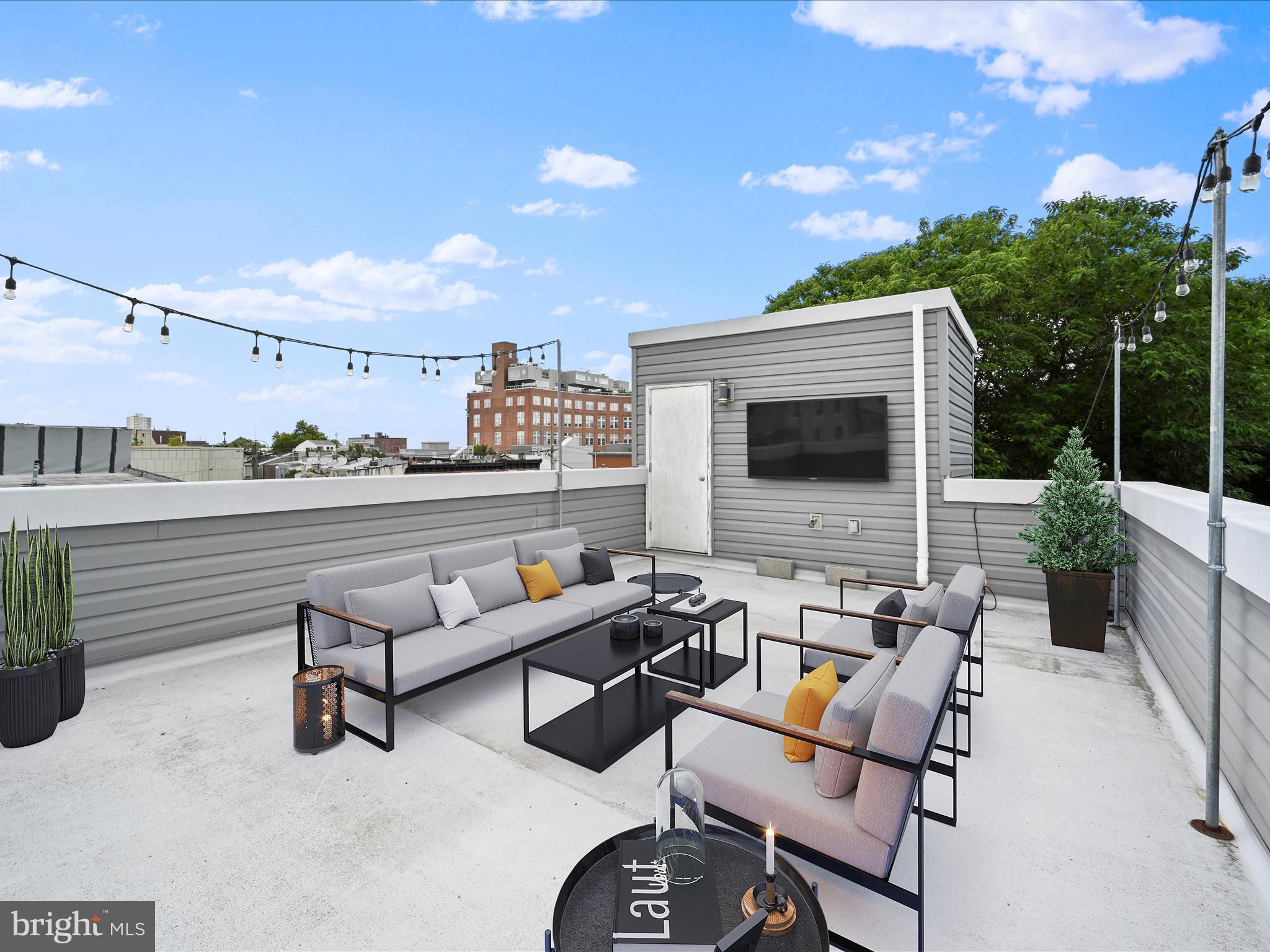 1204 MONTROSE STREET