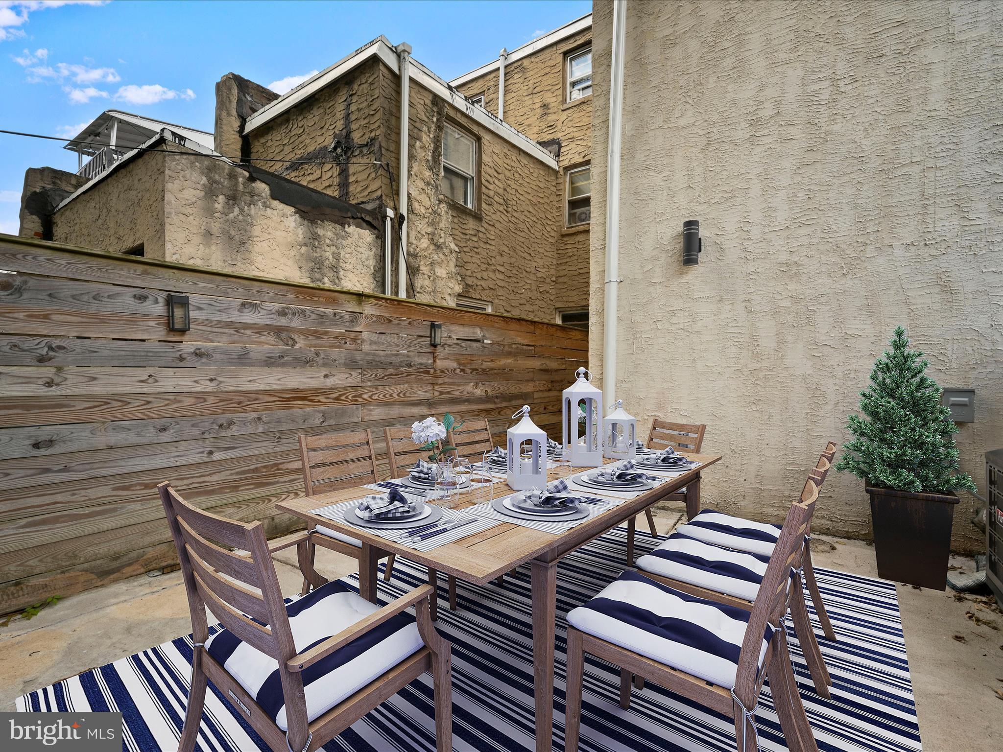 1204 MONTROSE STREET