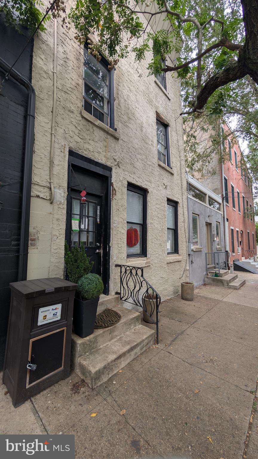 2107 E SUSQUEHANNA AVENUE