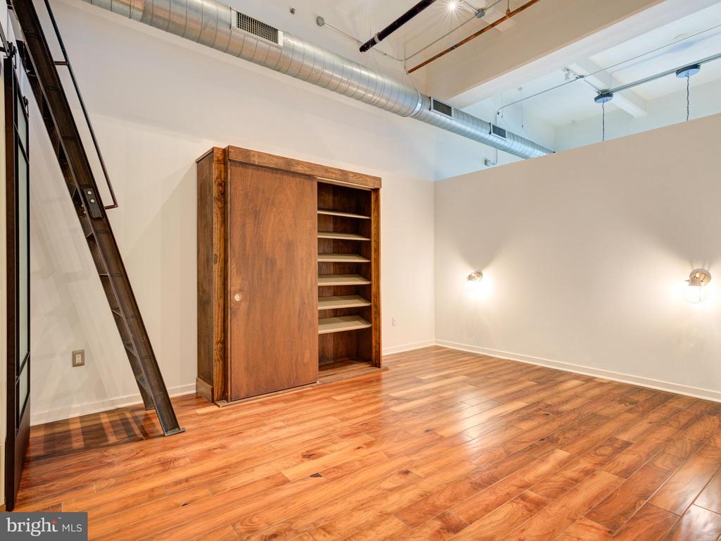 1203 N 3RD STREET 15 103