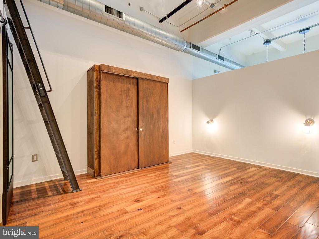 1203 N 3RD STREET 15 103