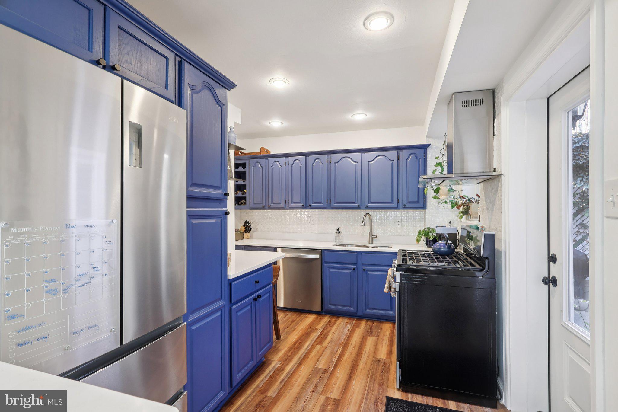 908 N ORIANNA STREET