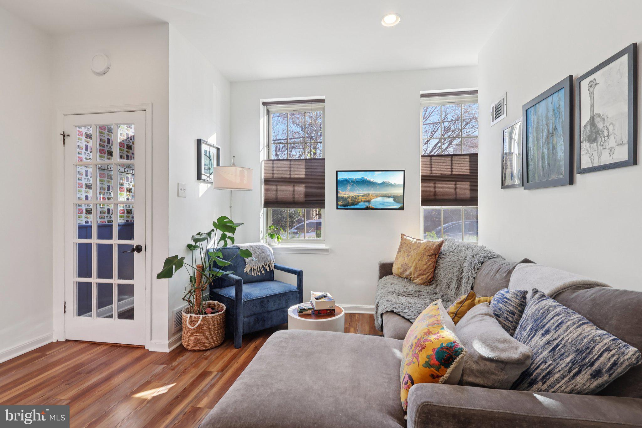 908 N ORIANNA STREET