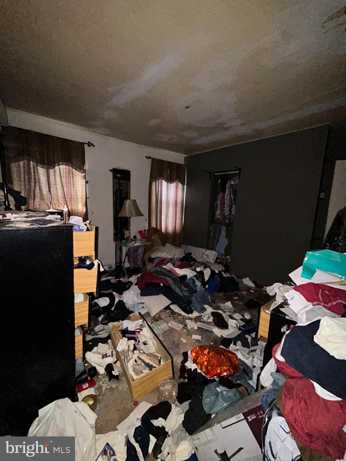 5821 WAKEFIELD STREET