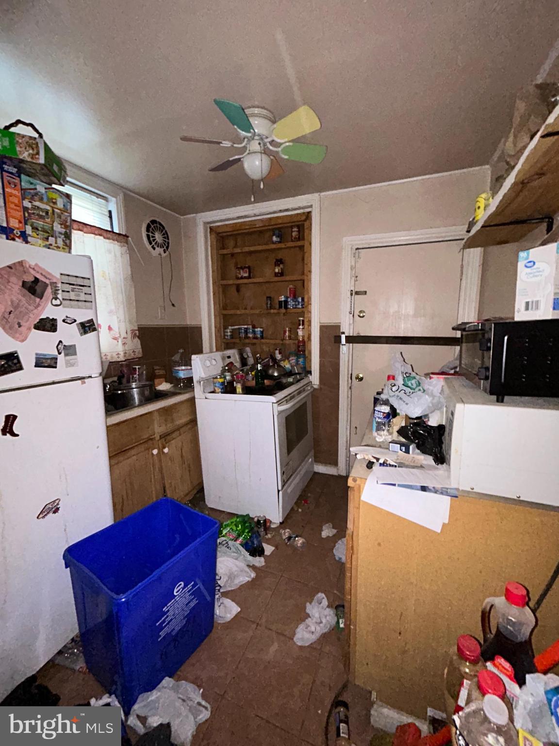 5821 WAKEFIELD STREET