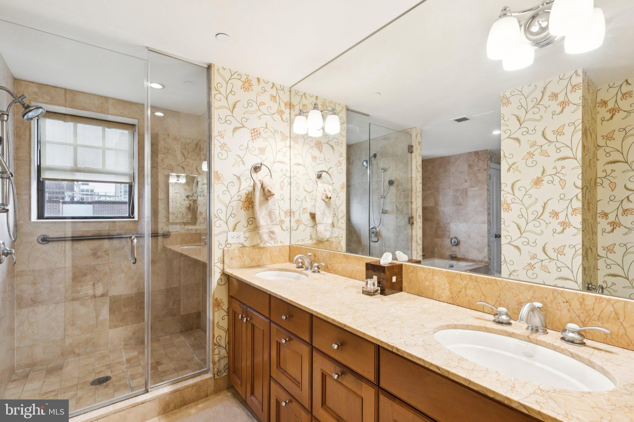 1701 LOCUST STREET 15 1704