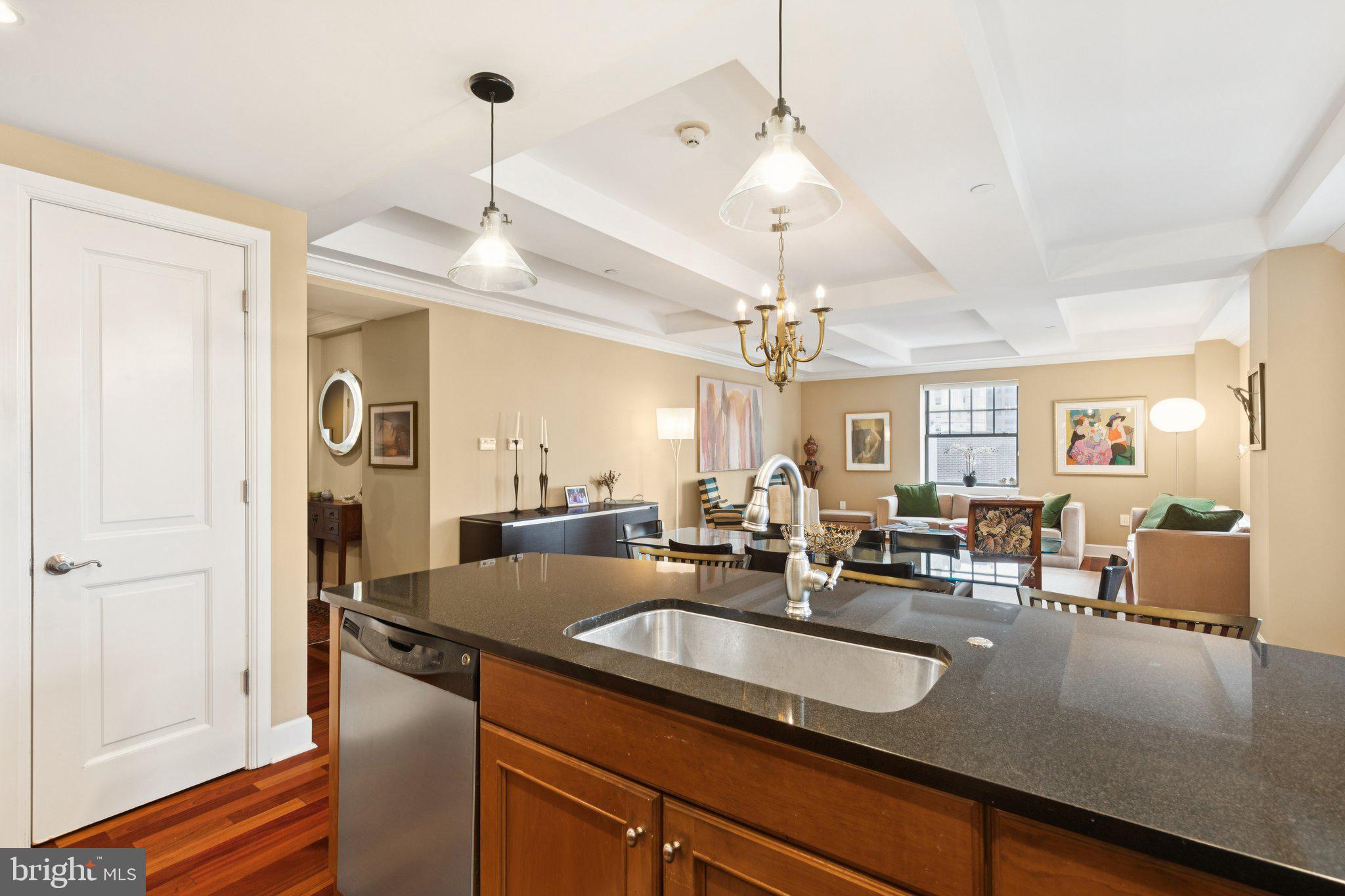 1701 LOCUST STREET 15 1704