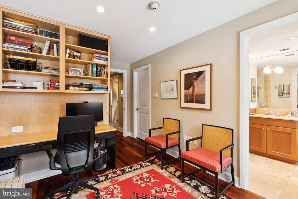1701 LOCUST STREET 15 1704