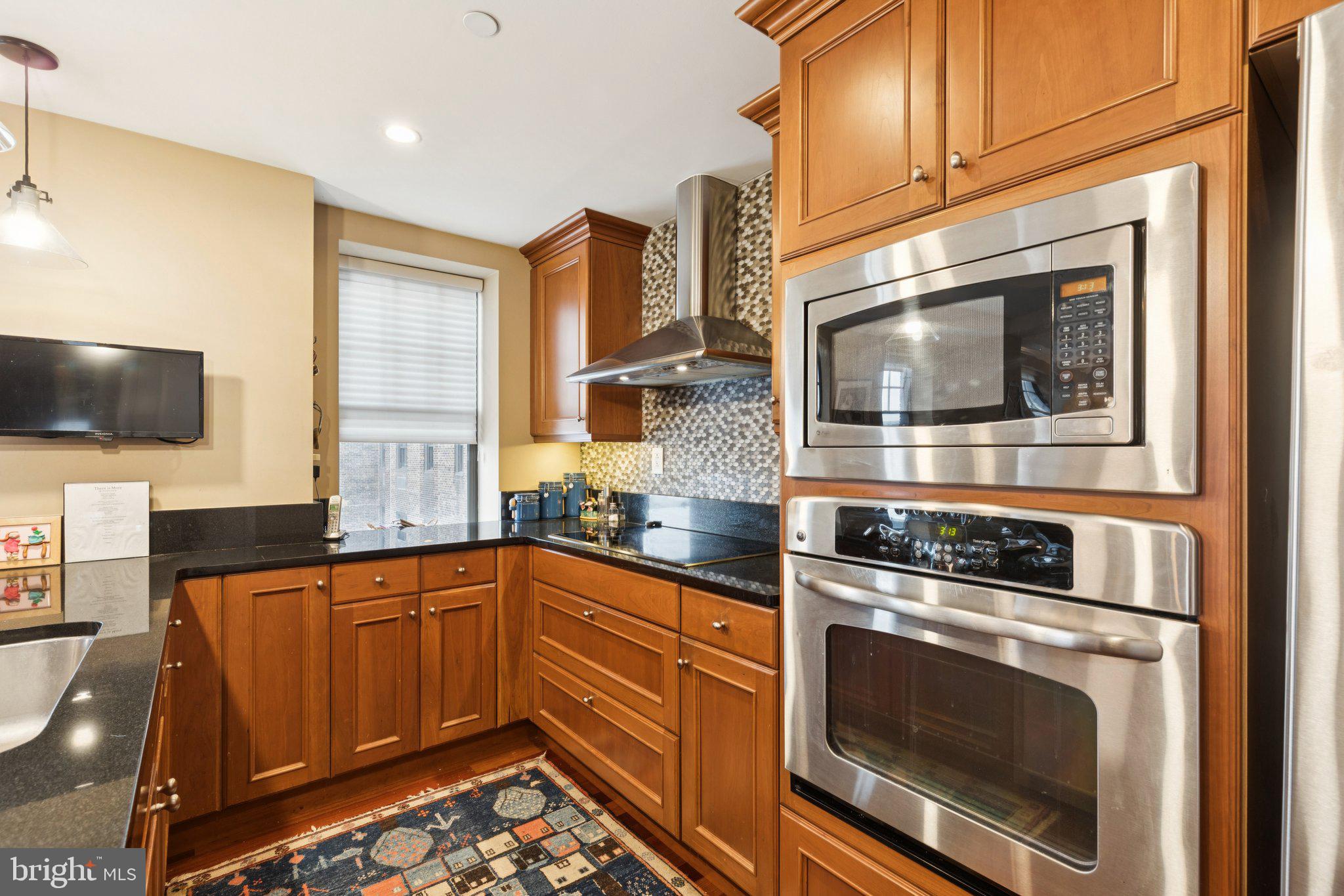 1701 LOCUST STREET 15 1704