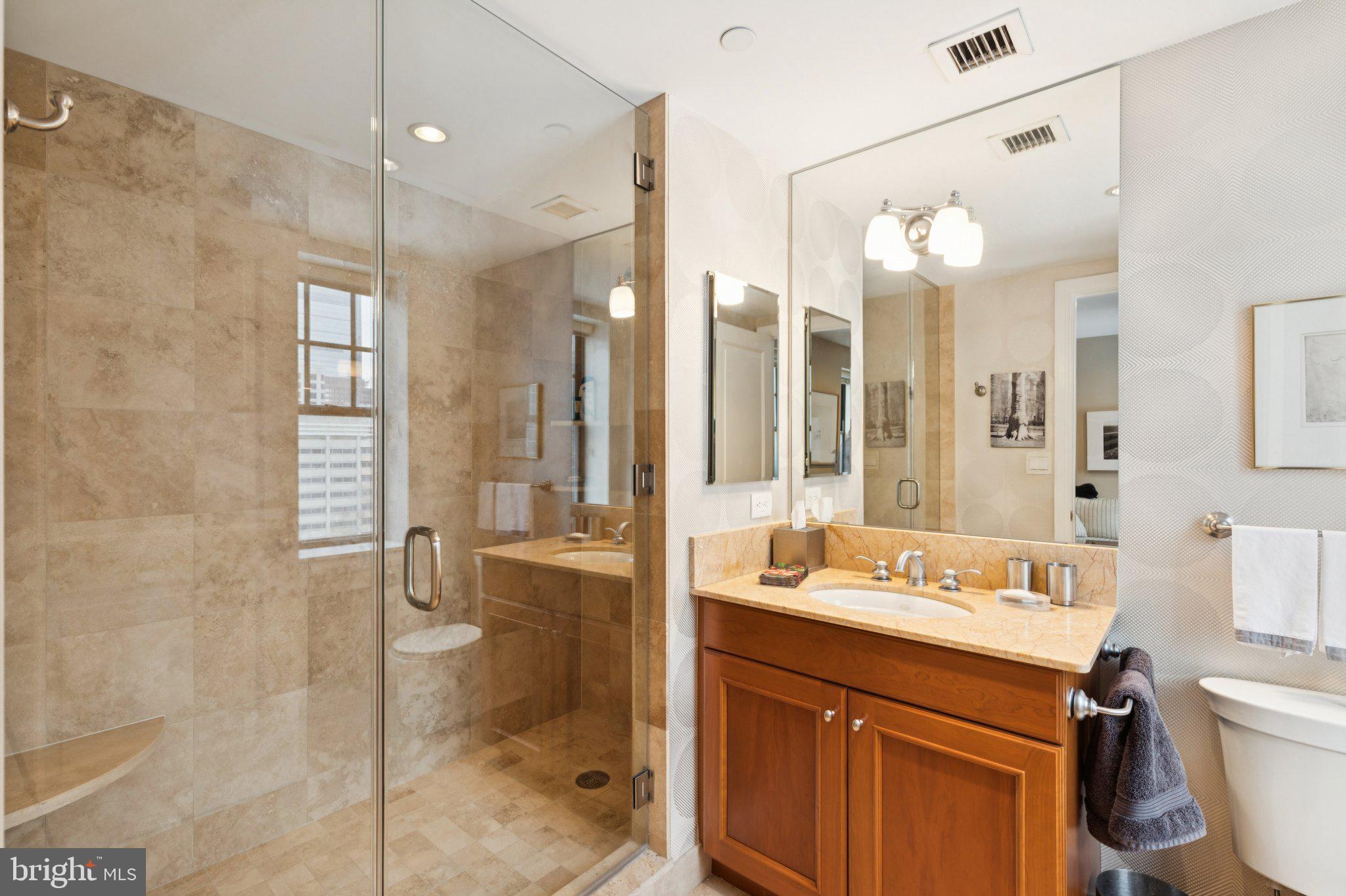 1701 LOCUST STREET 15 1704