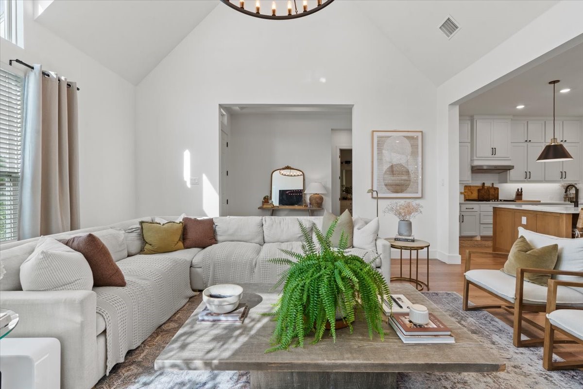 1103 Granada Drive