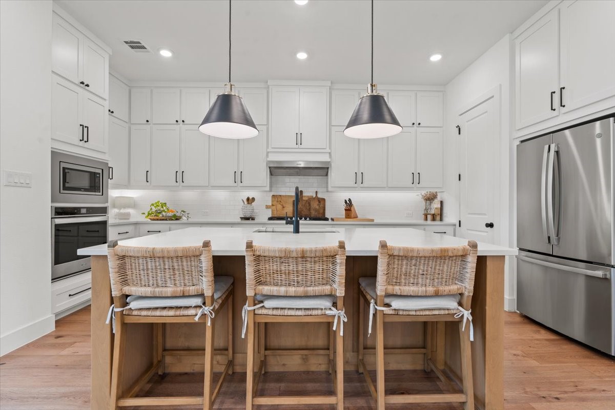 1103 Granada Drive