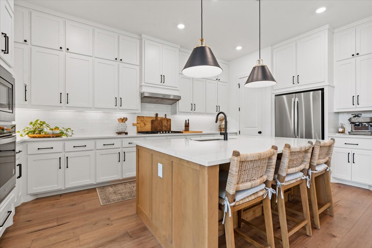 1103 Granada Drive