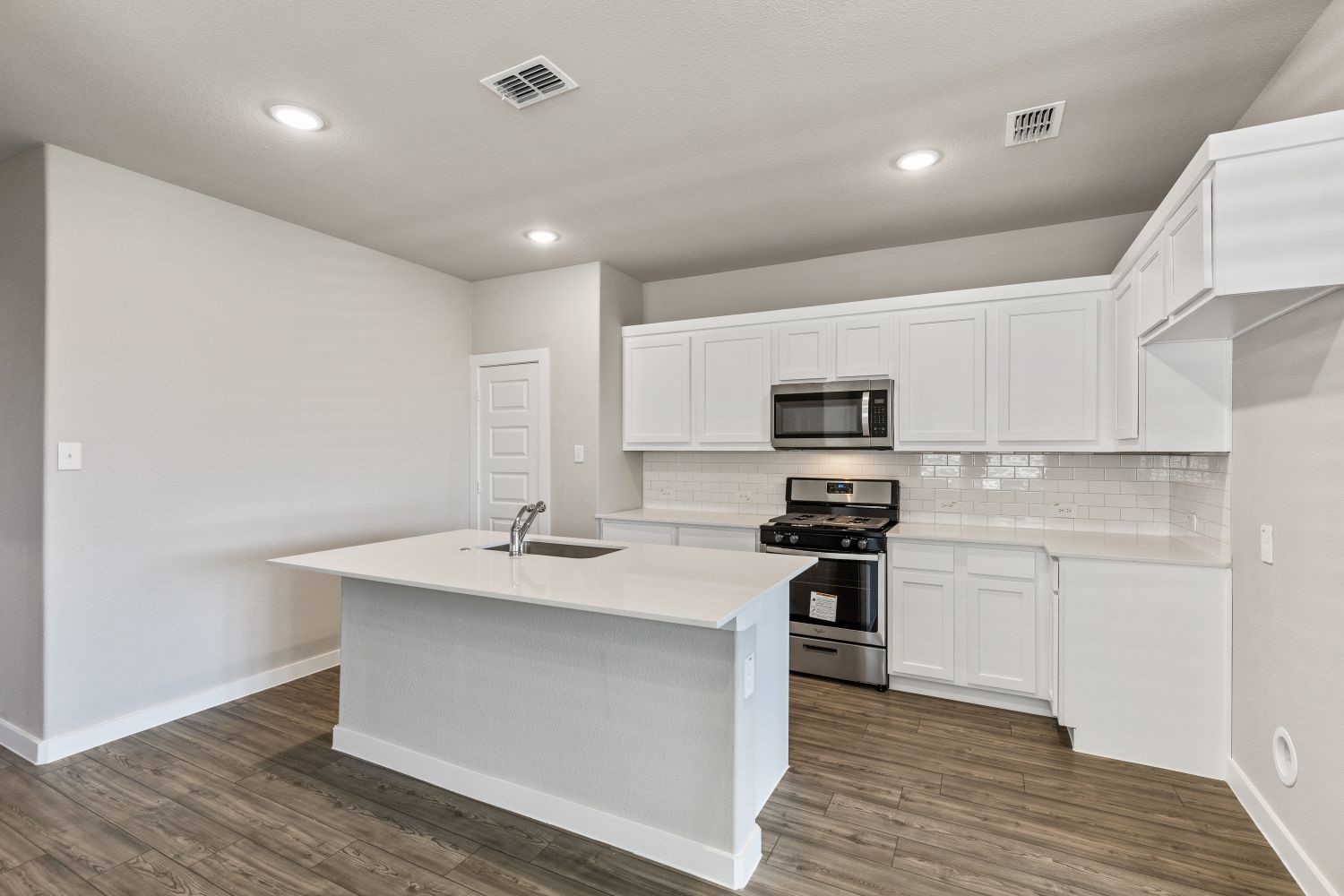 2733 Green River Road