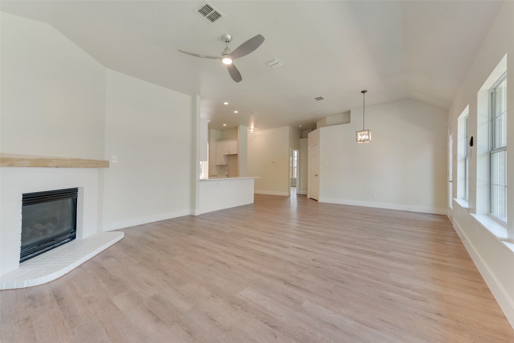 3613 Apple Blossom Lane