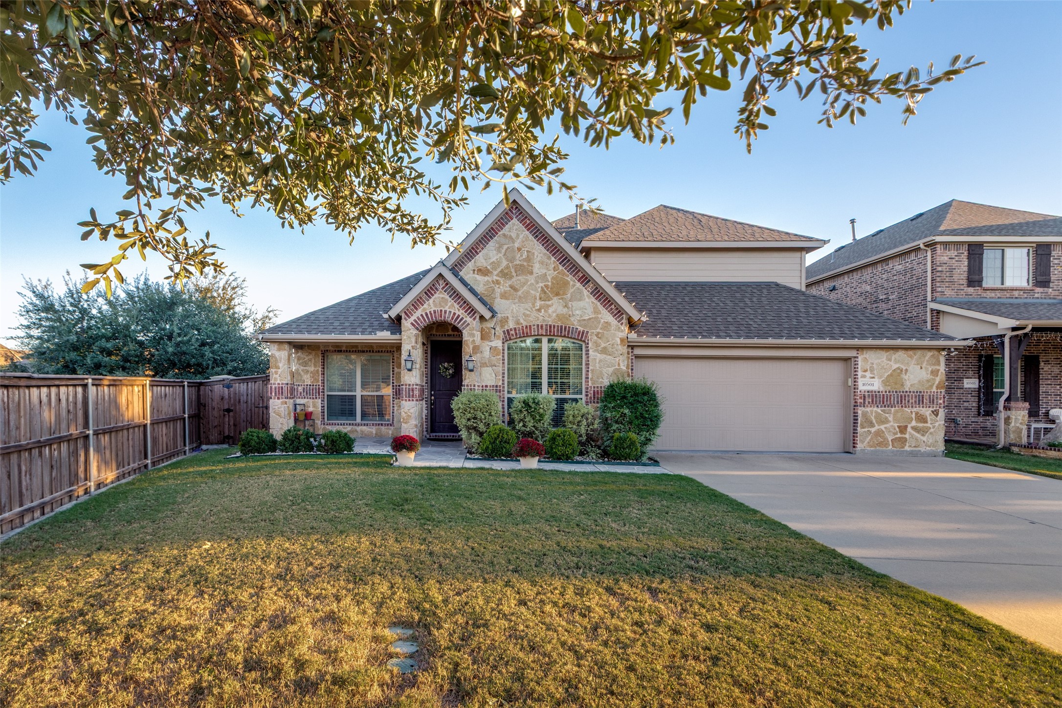 10501 Old Dawson Court