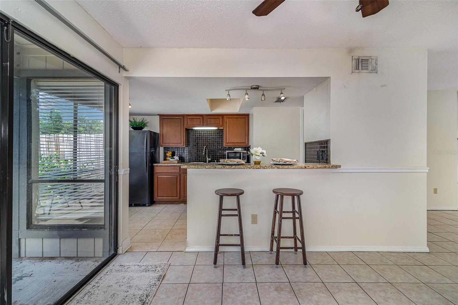 832 PARK LAKE PL #6A