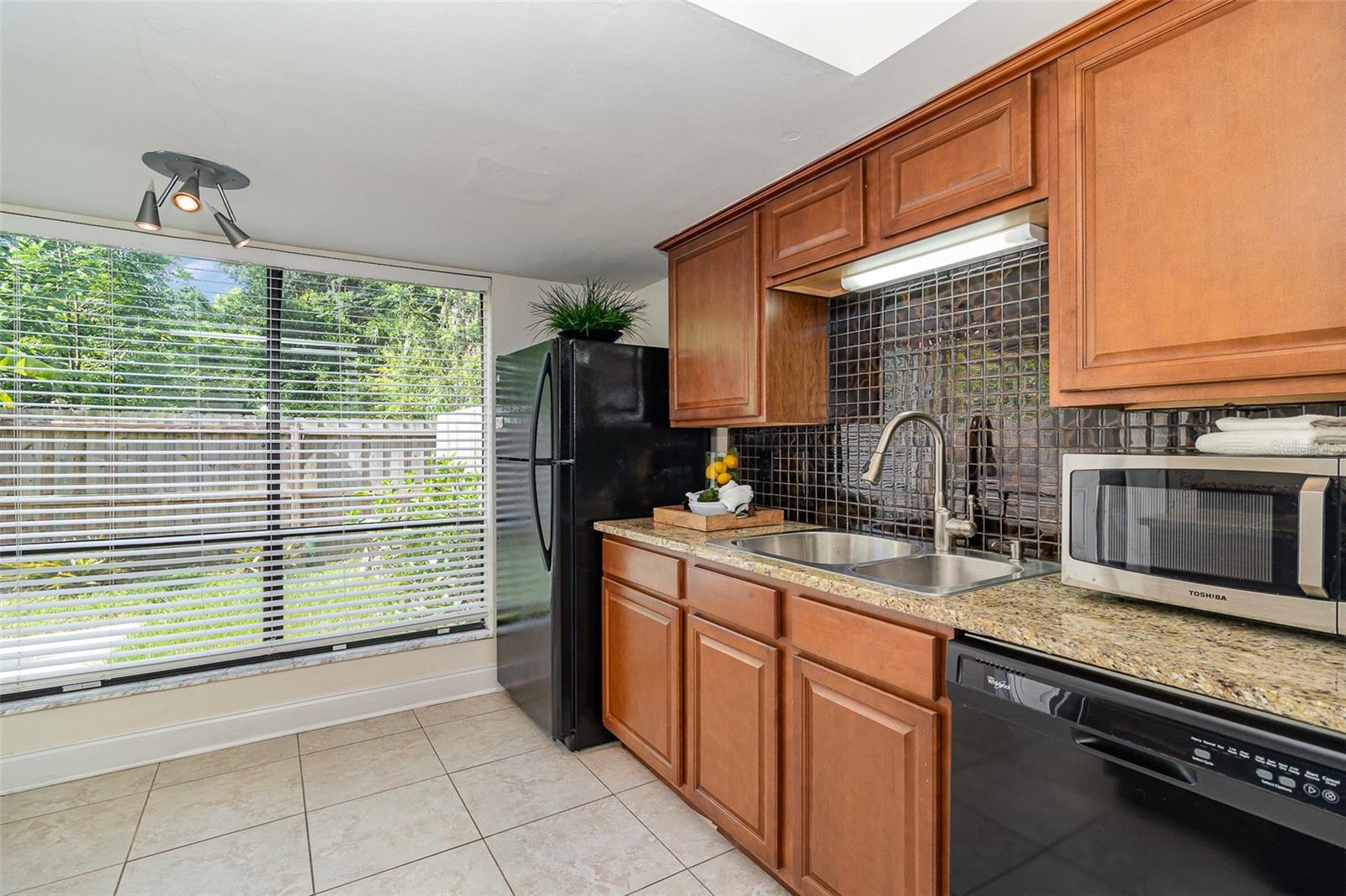 832 PARK LAKE PL #6A