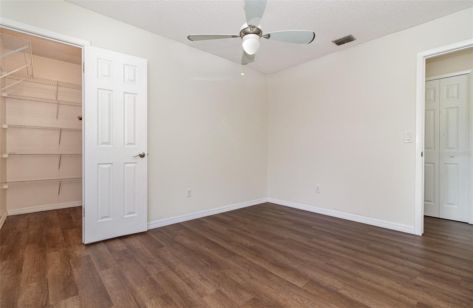 832 PARK LAKE PL #6A