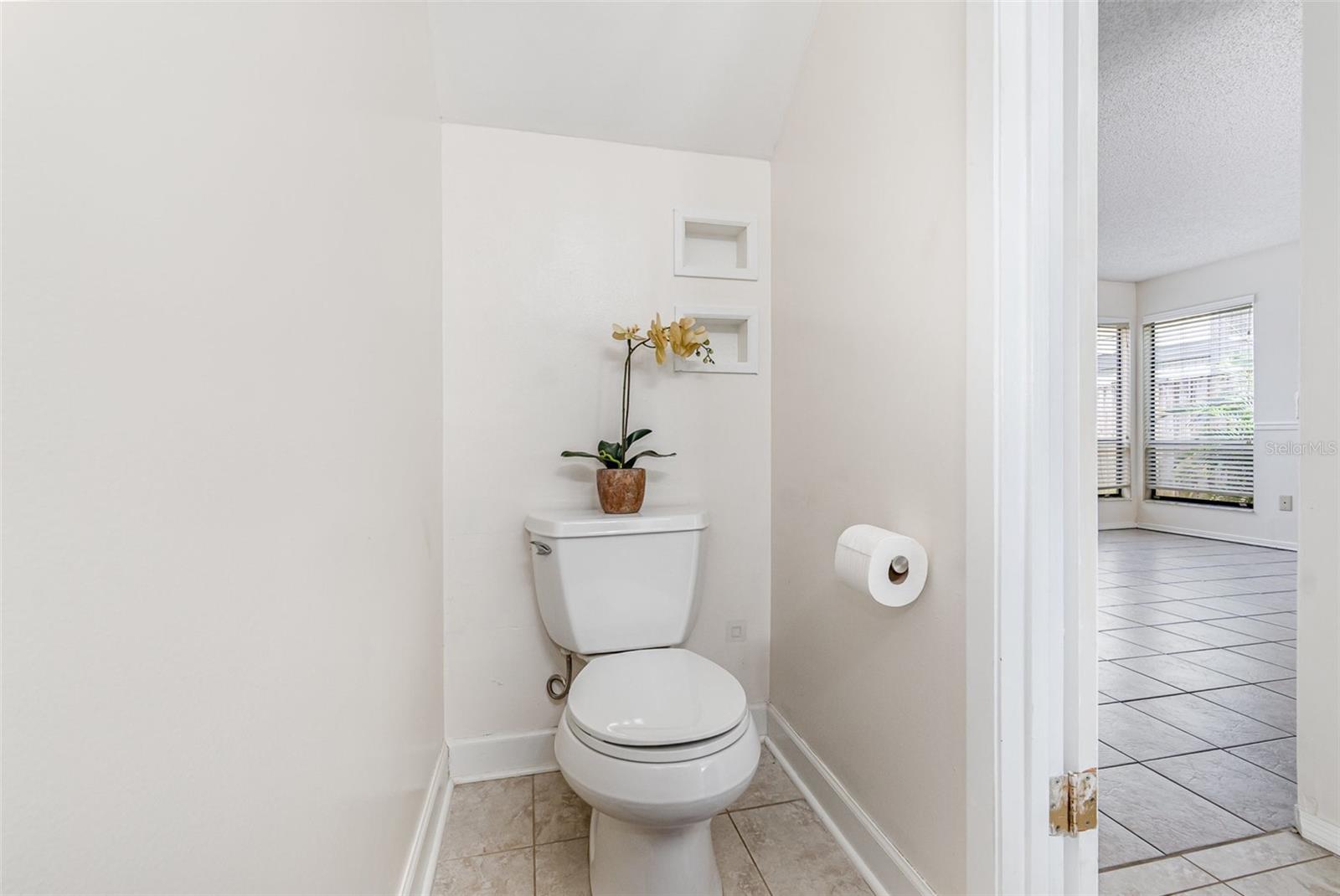 832 PARK LAKE PL #6A