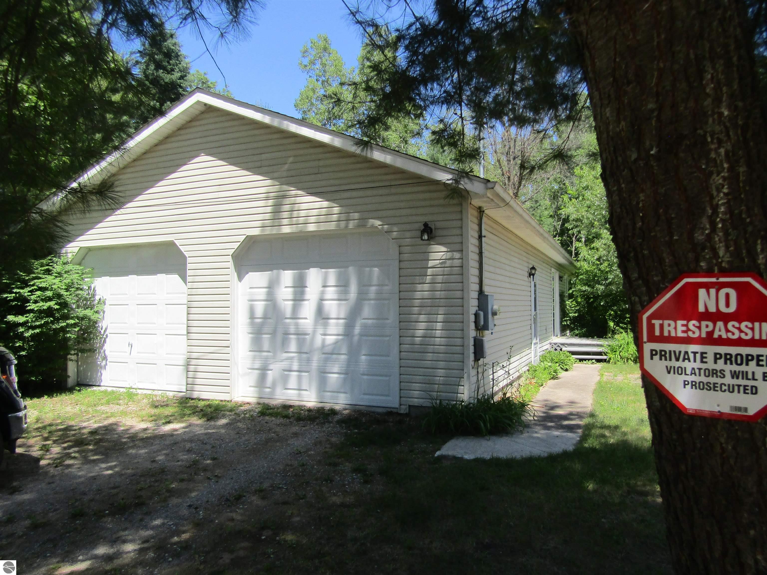 2911 Totem Cross Road