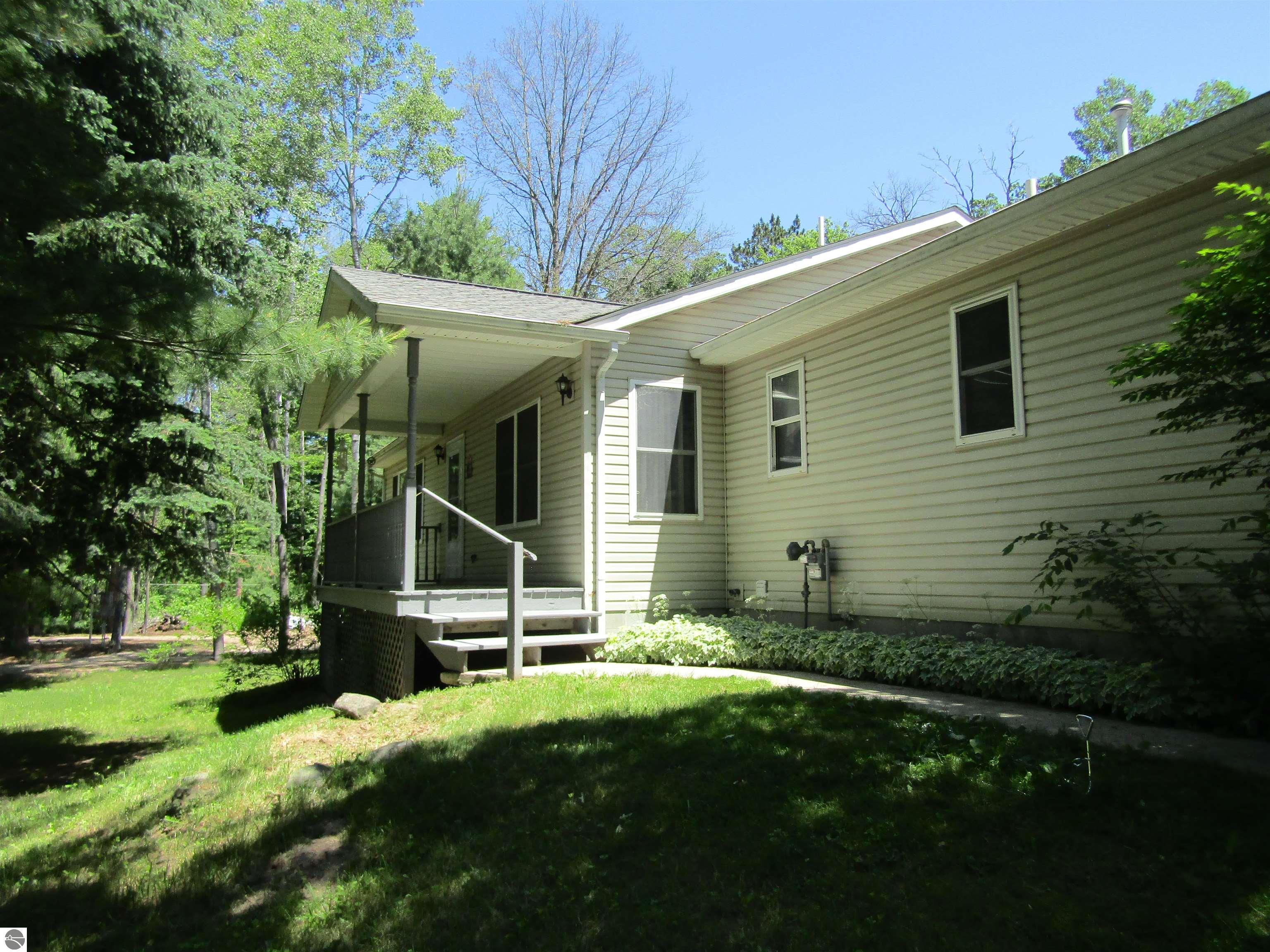 2911 Totem Cross Road