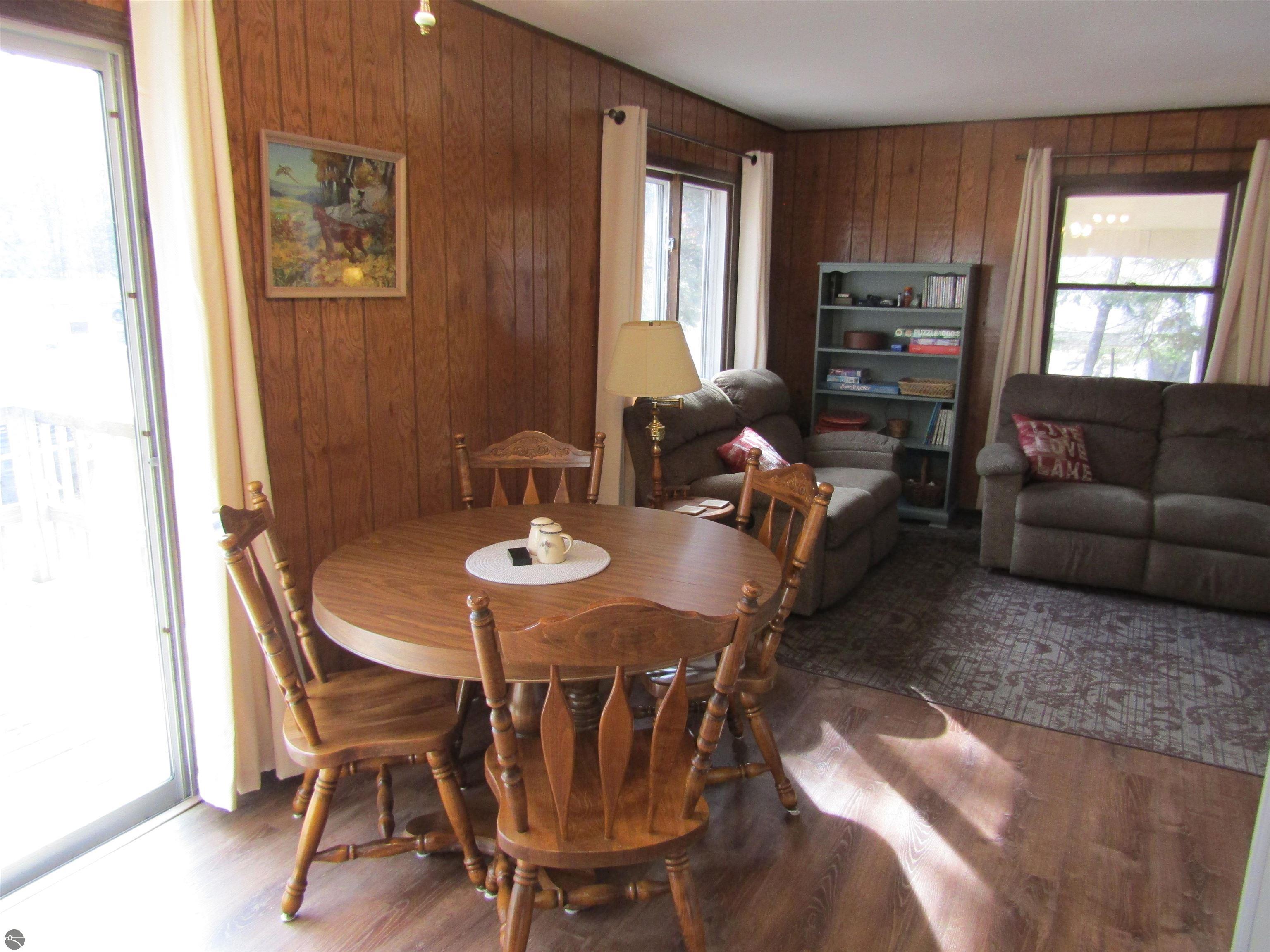 1821 Onondaga Trail