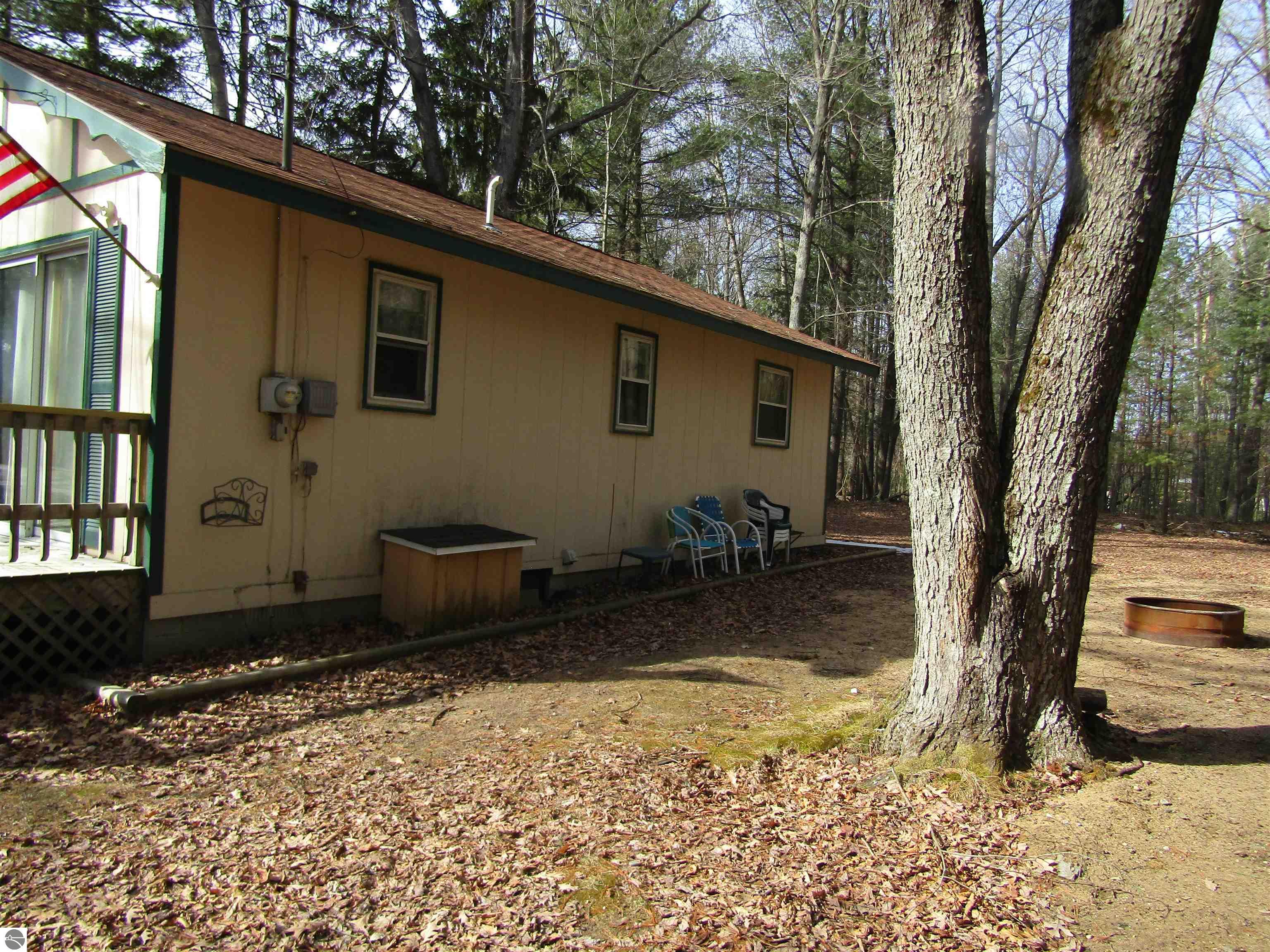 1821 Onondaga Trail