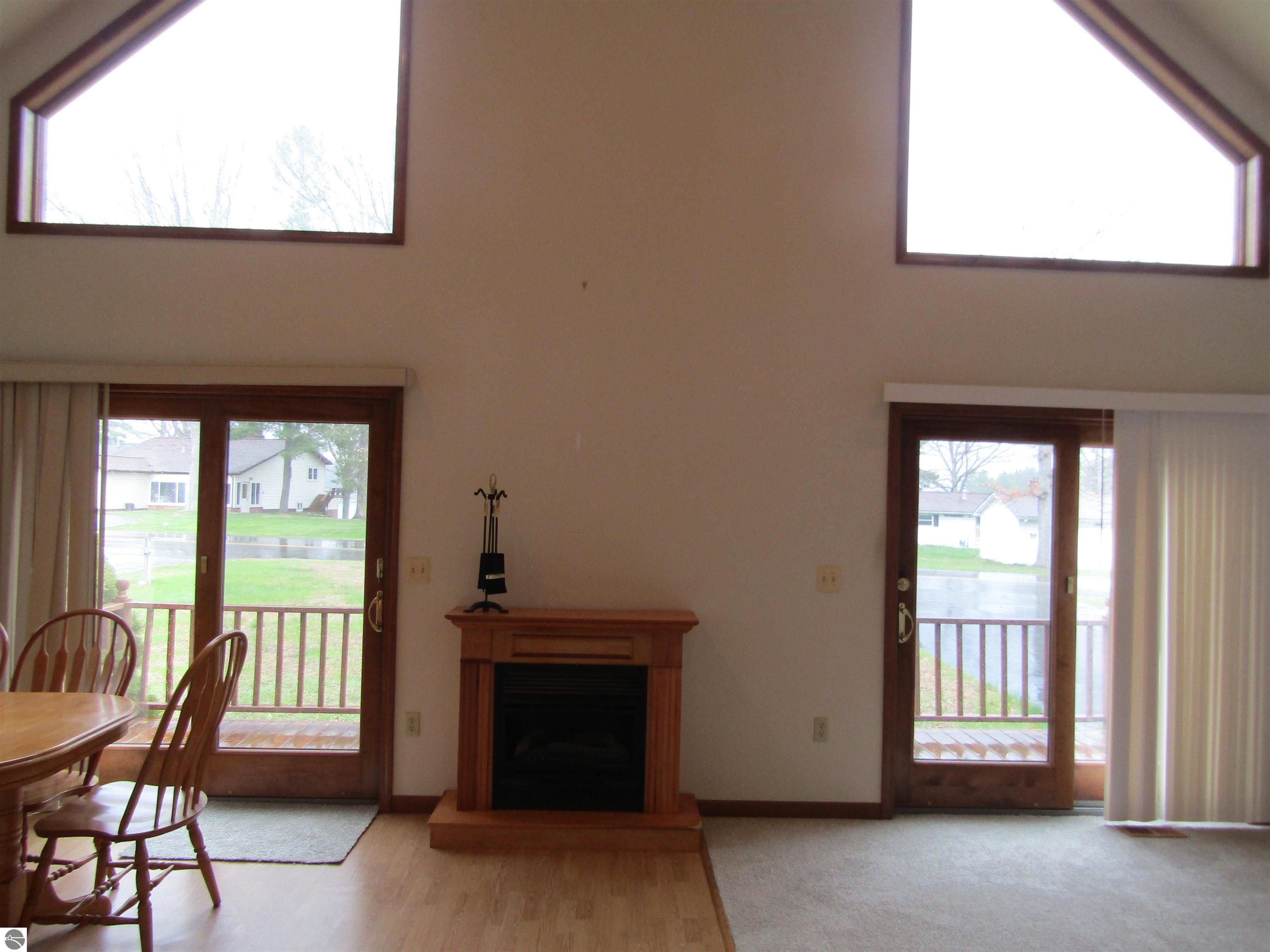 1638 S Ogemaw Trail