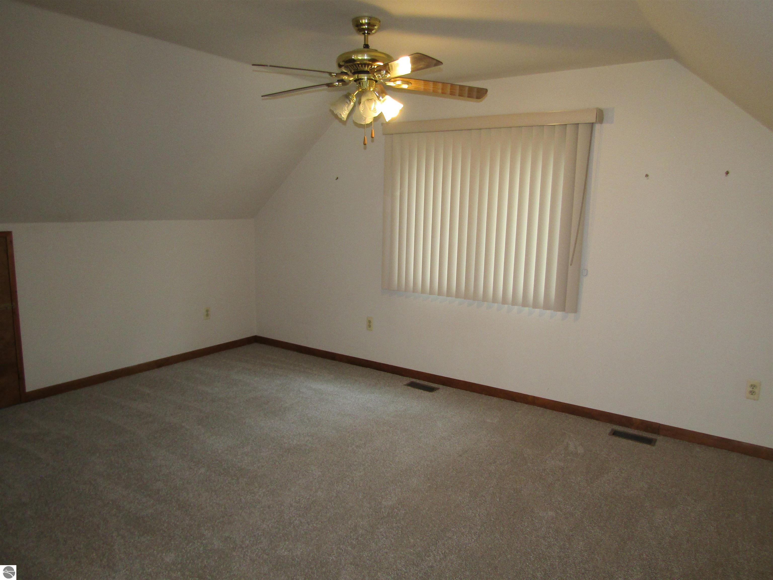 1638 S Ogemaw Trail