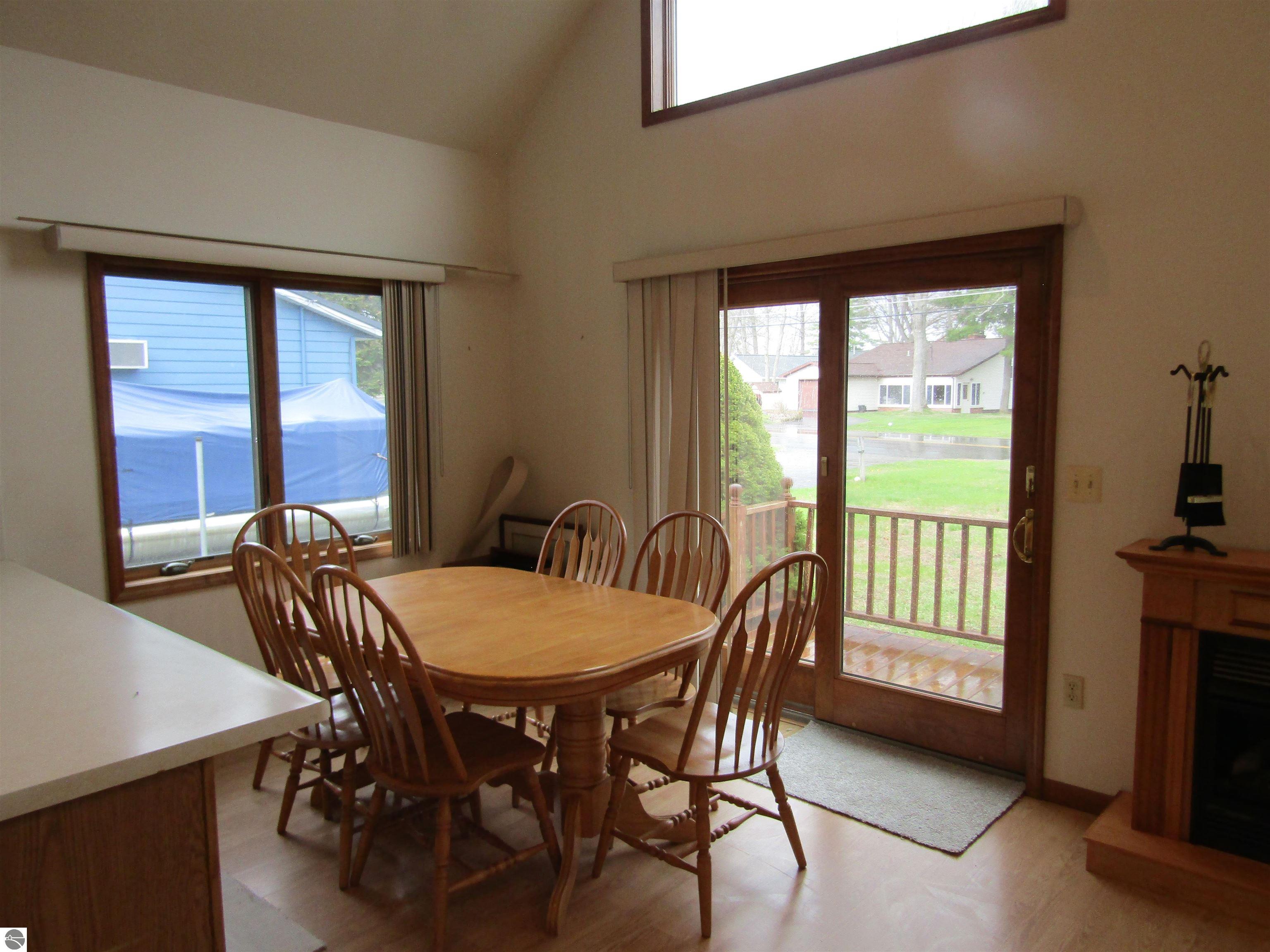 1638 S Ogemaw Trail