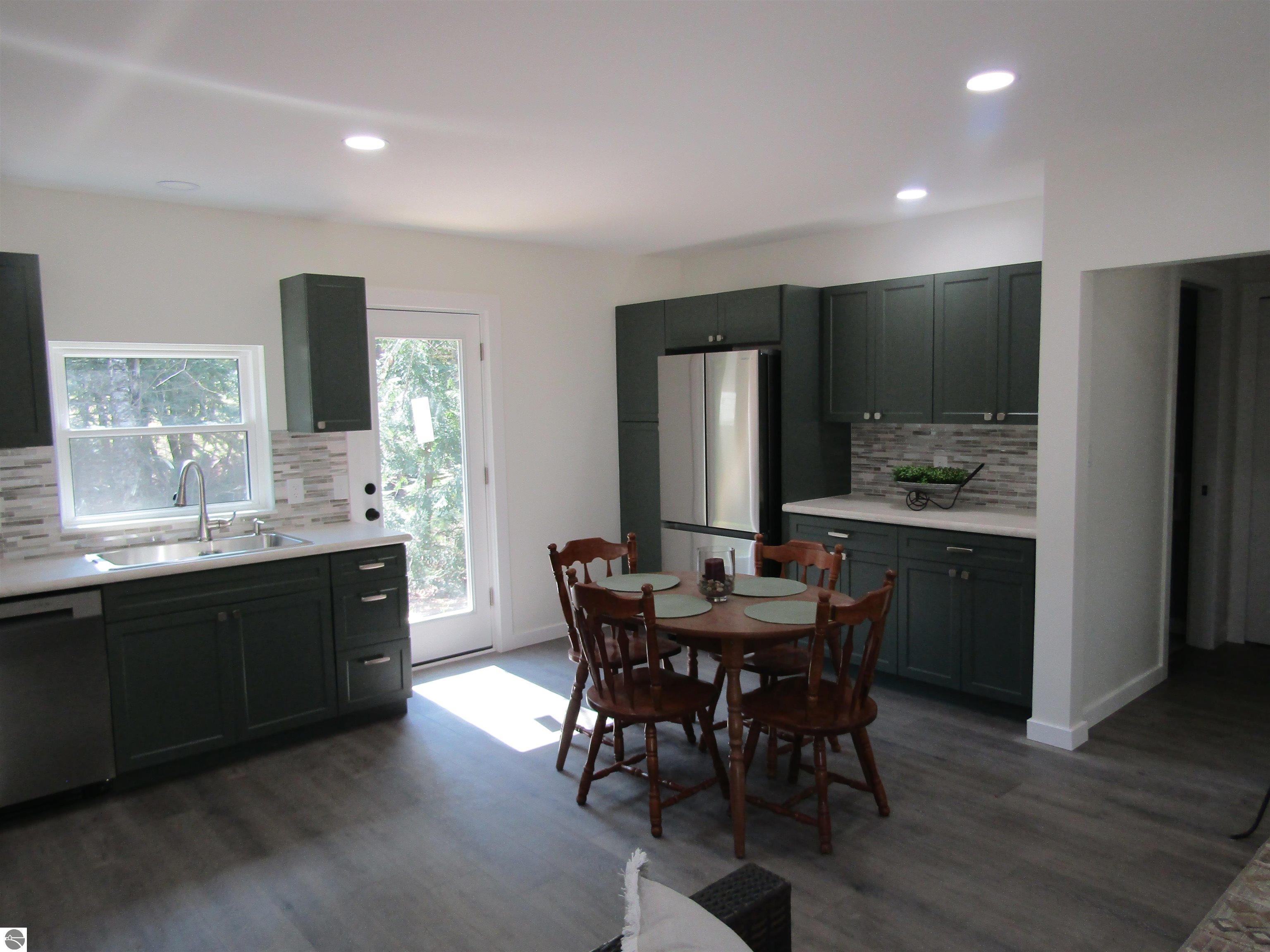 1192 Little Creek Road, SE
