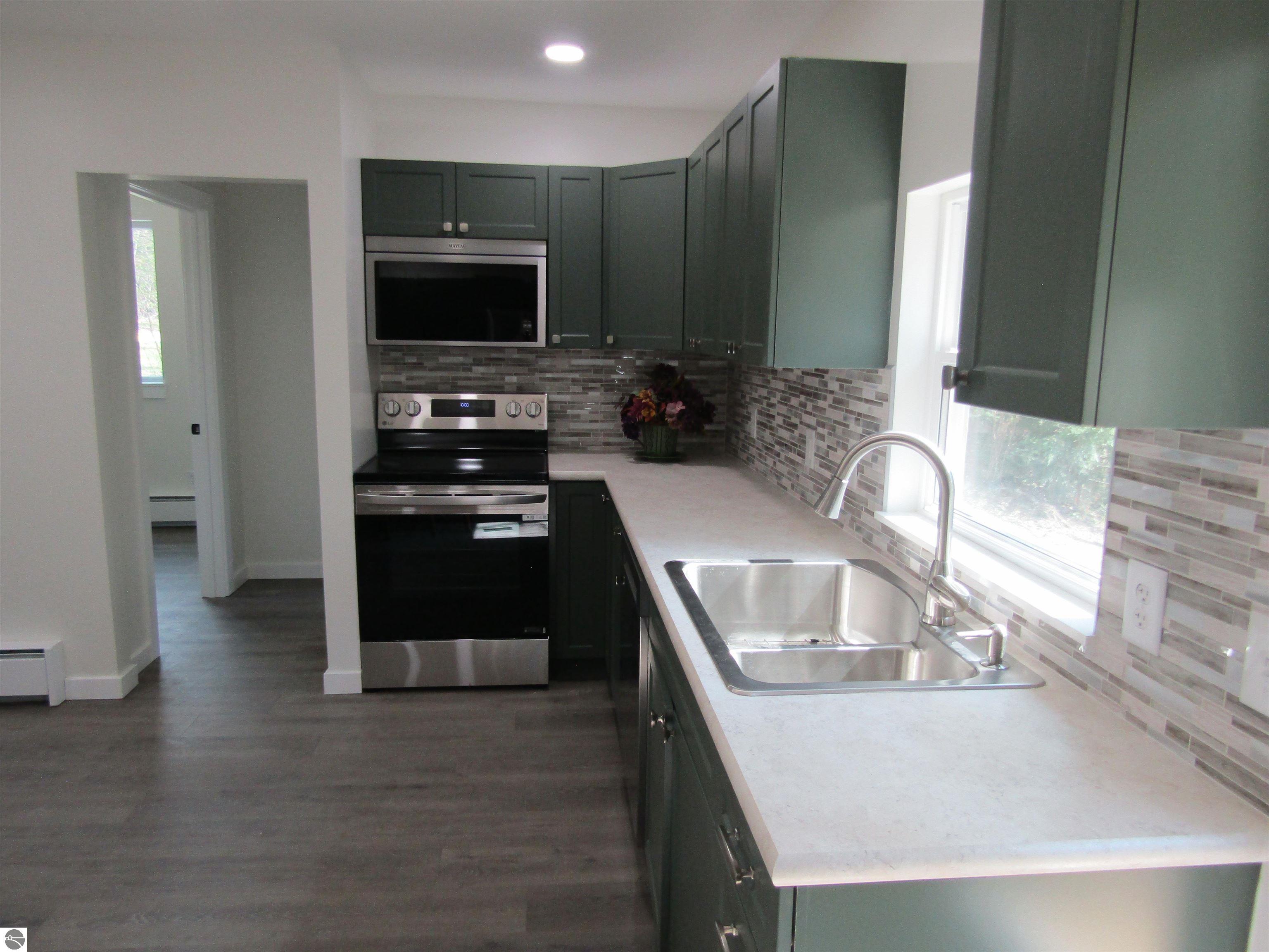 1192 Little Creek Road, SE