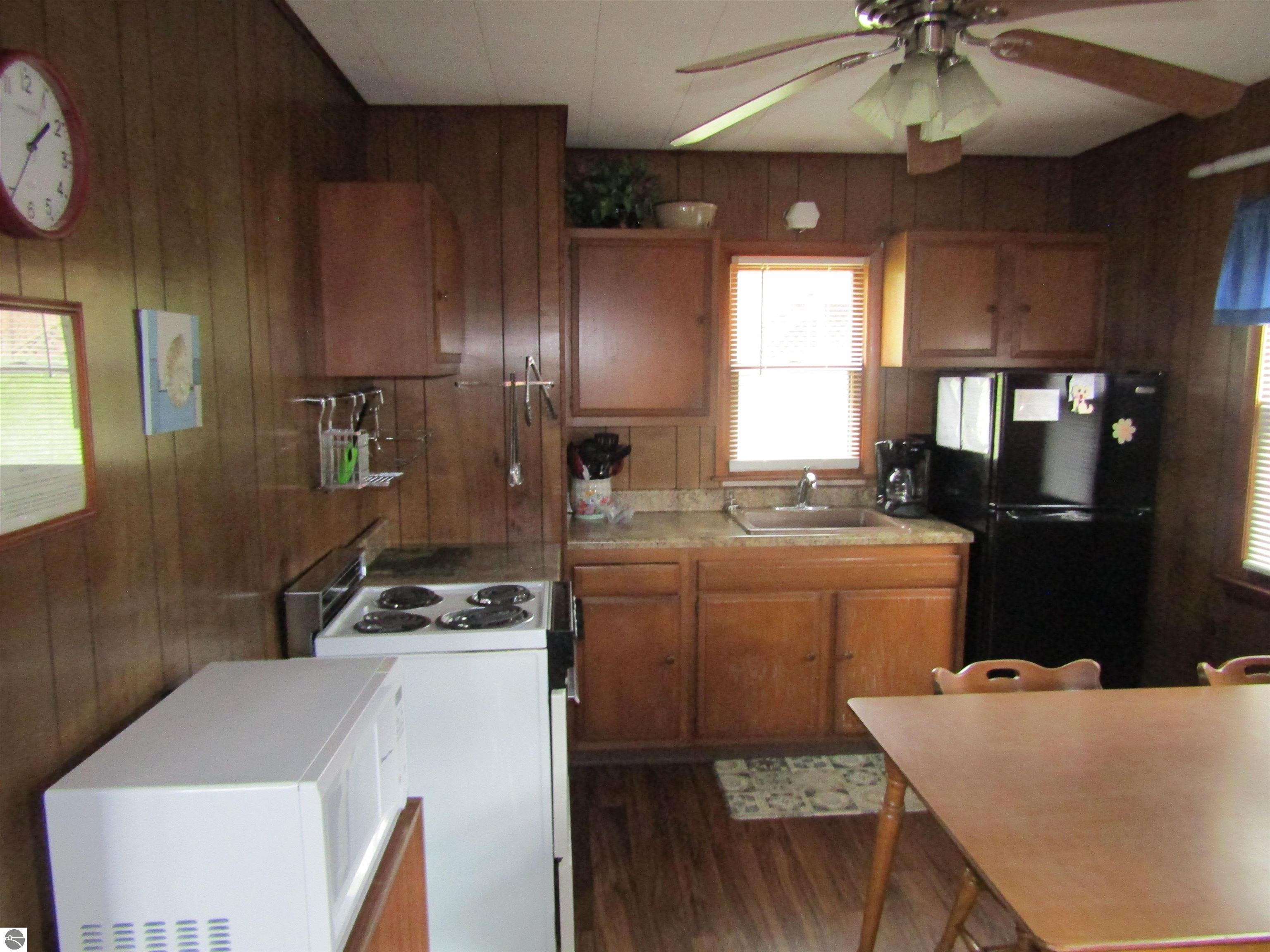 2080 N Ogemaw Trail