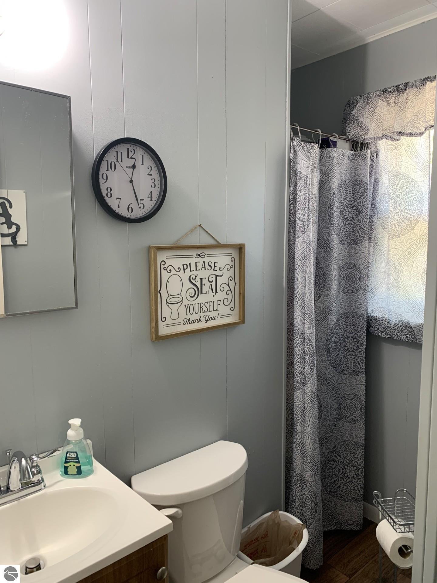 2052 N Ogemaw Trail