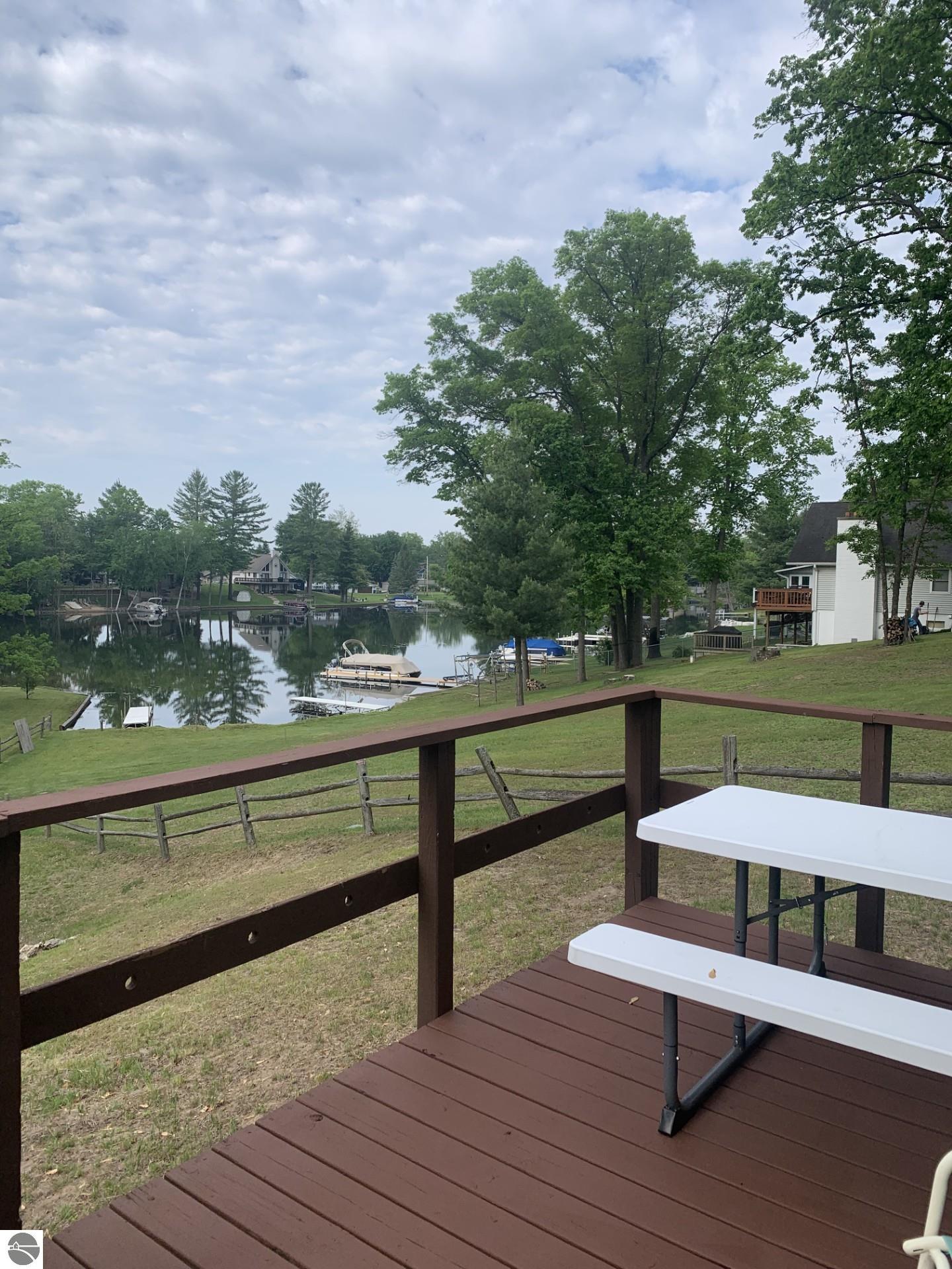 2052 N Ogemaw Trail