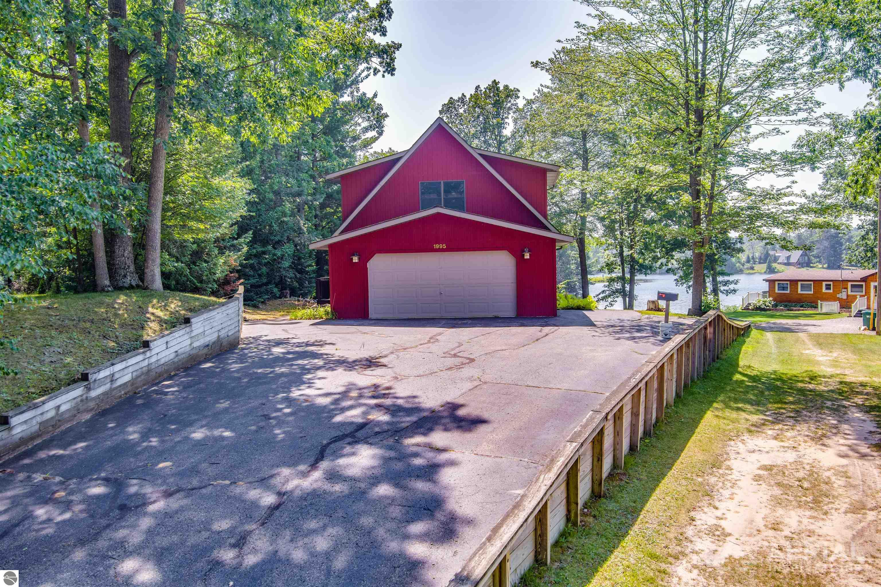 1995 Indianwood Trail