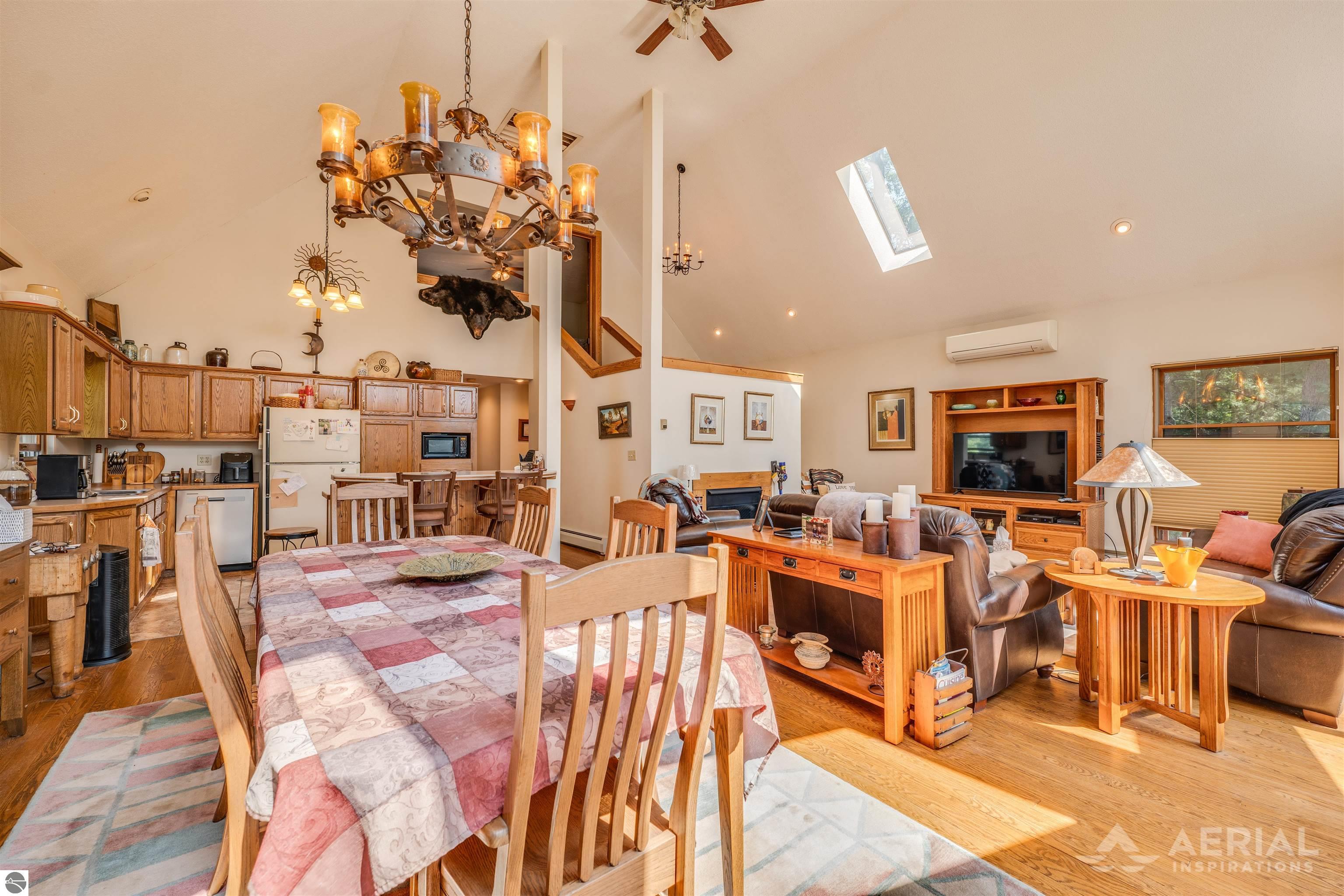 1995 Indianwood Trail