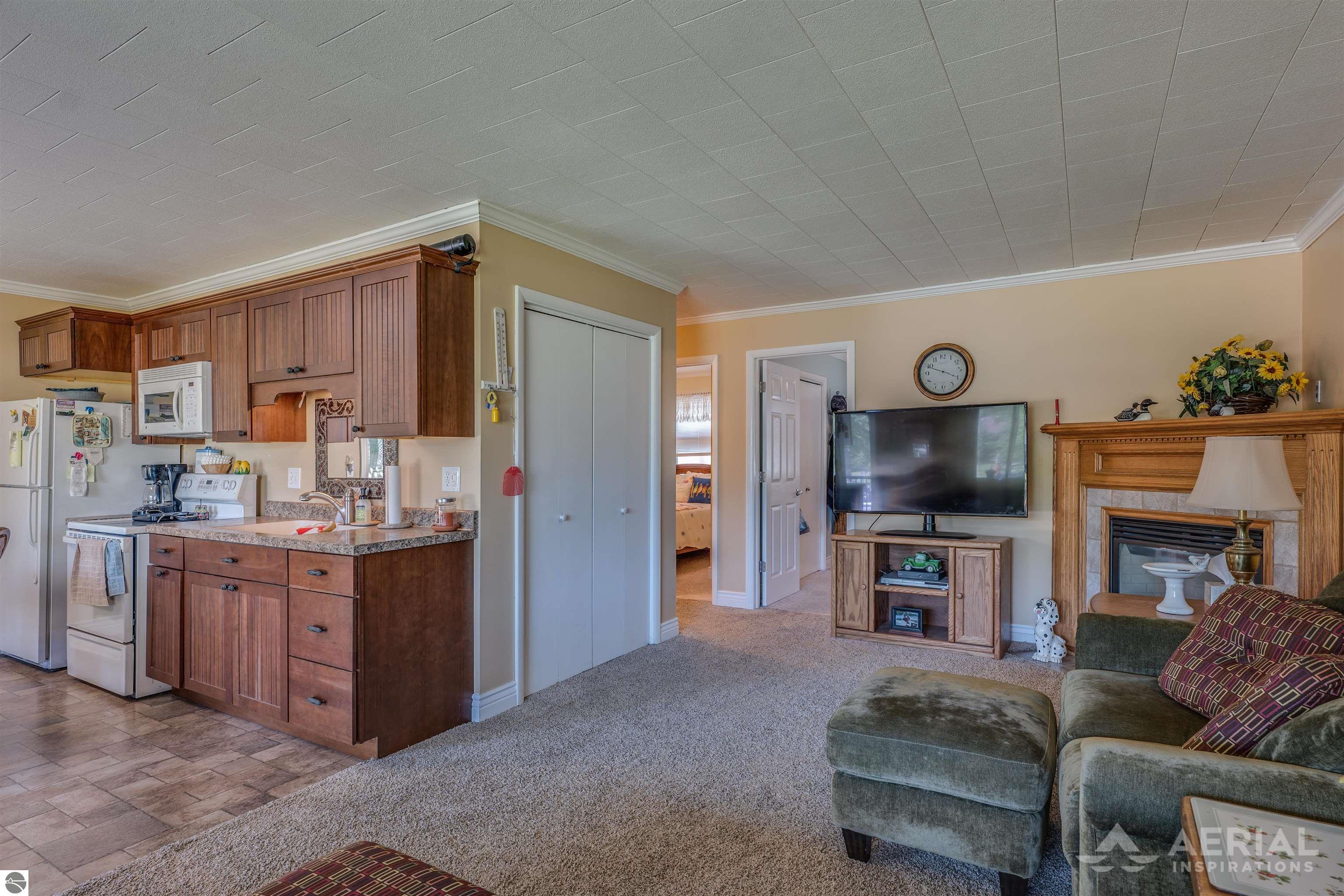 1580 N Ogemaw Trail