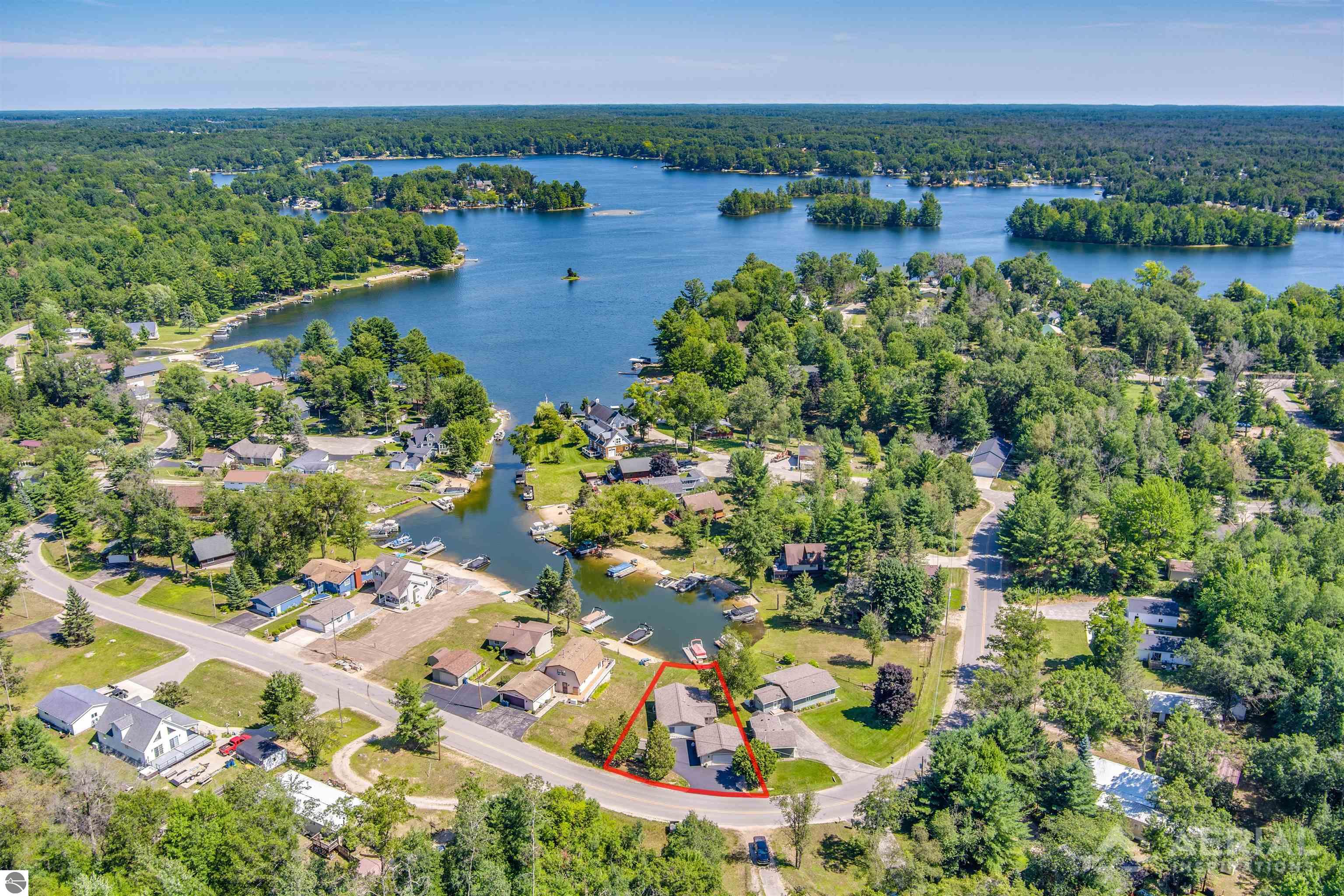 1580 N Ogemaw Trail