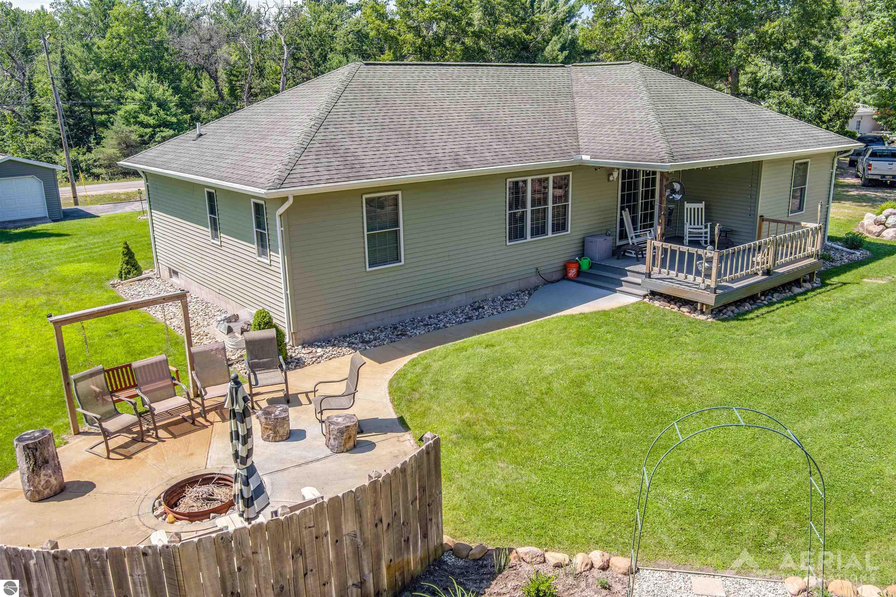 2811 Rifle River Trail