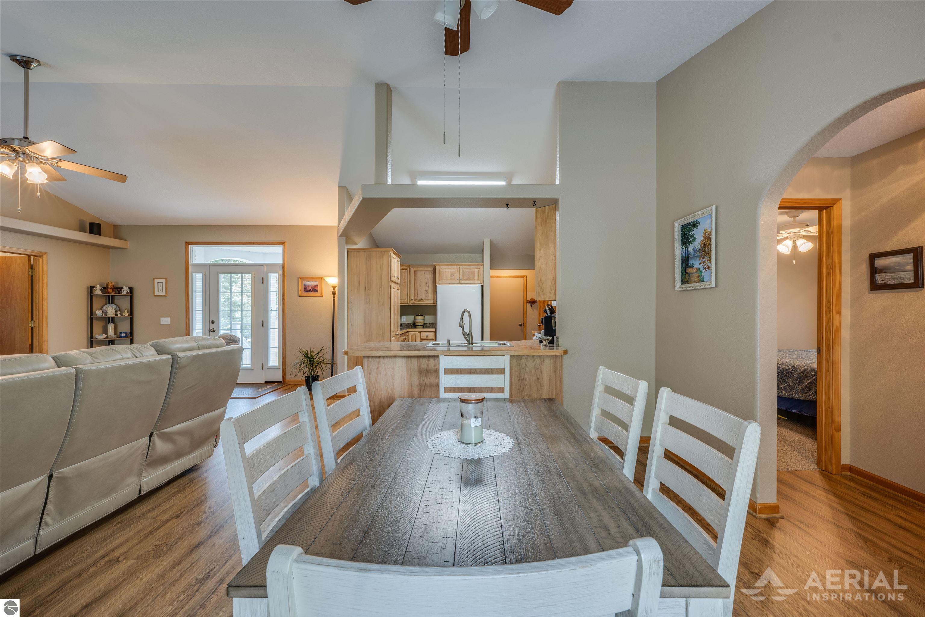 2811 Rifle River Trail