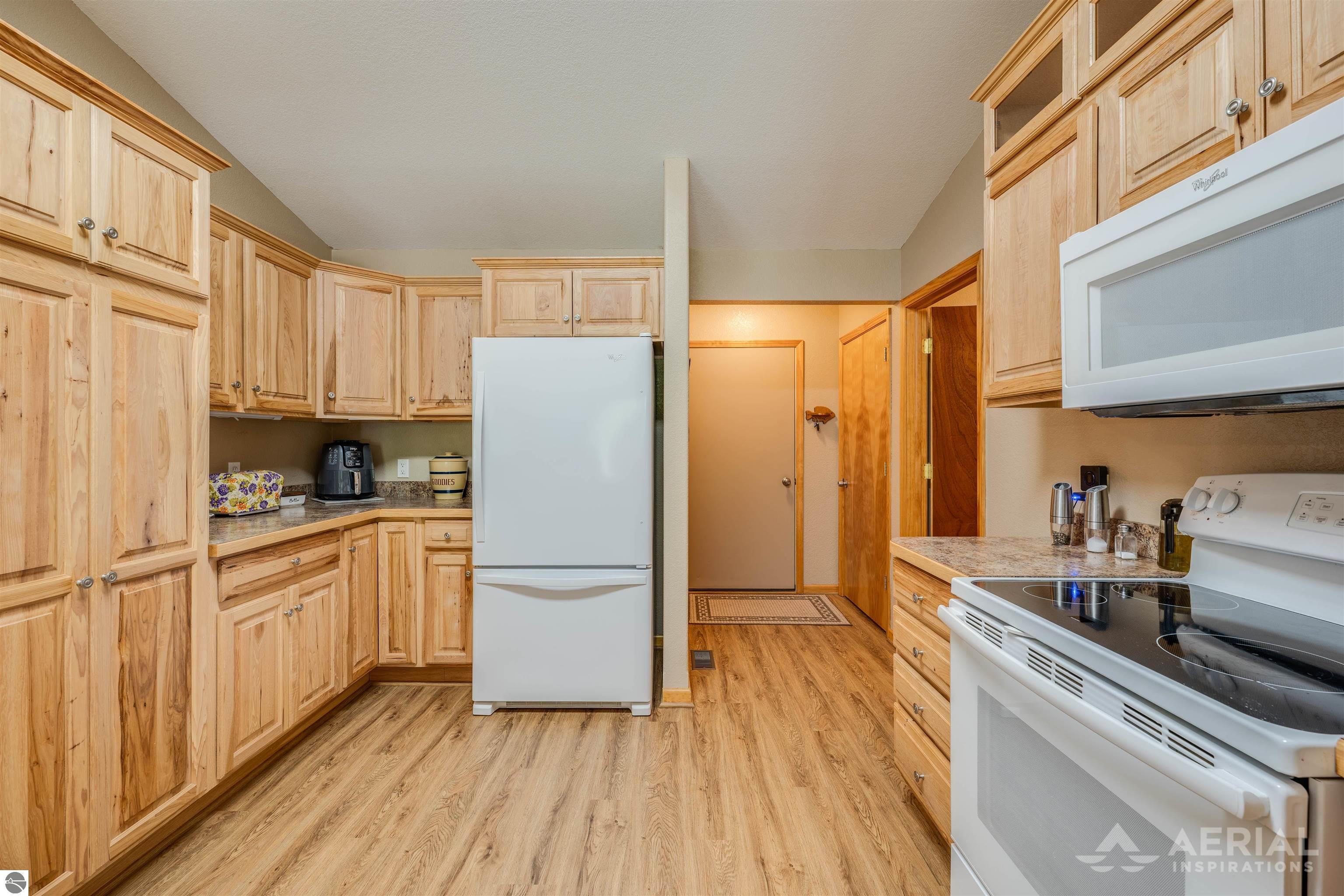 2811 Rifle River Trail