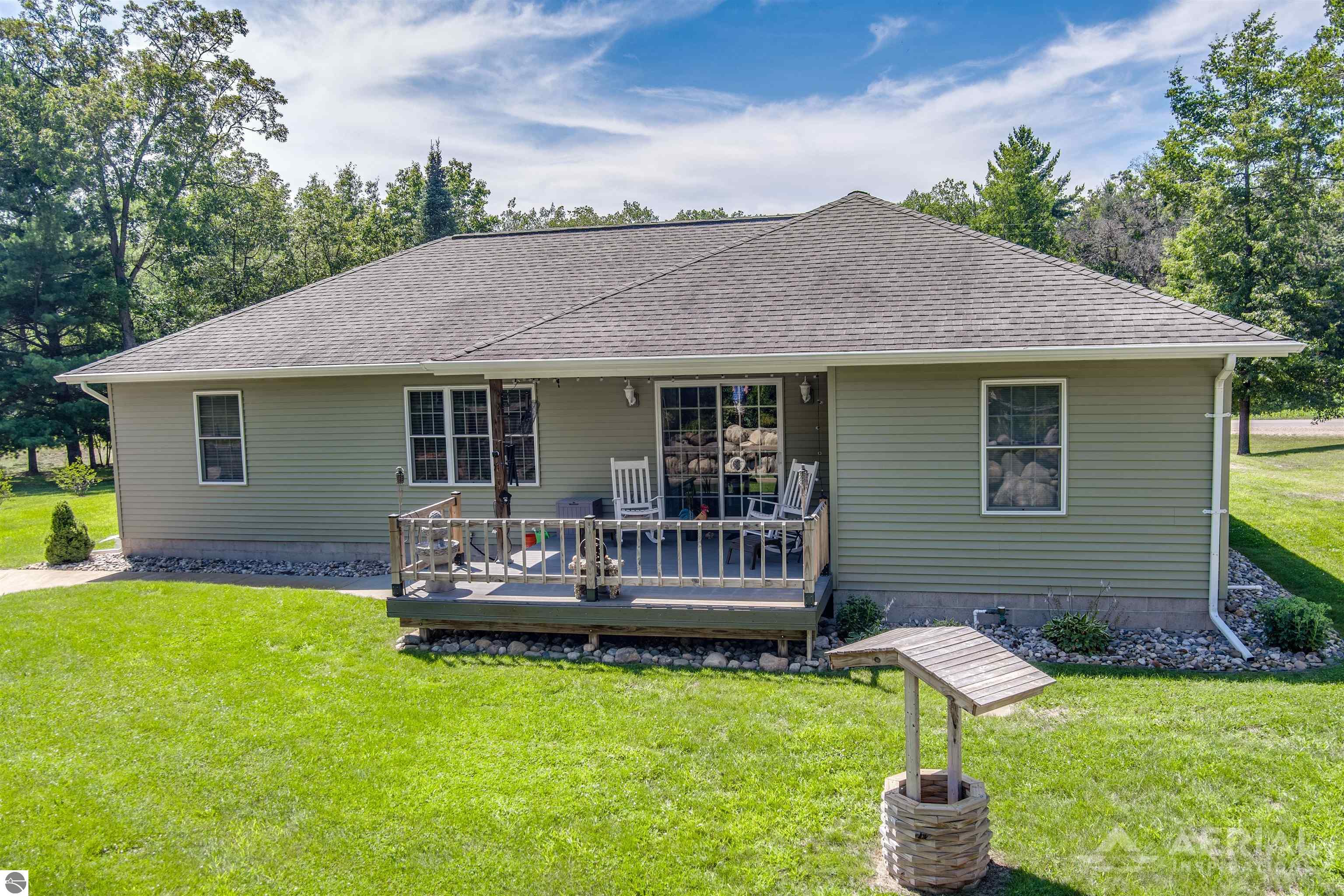 2811 Rifle River Trail