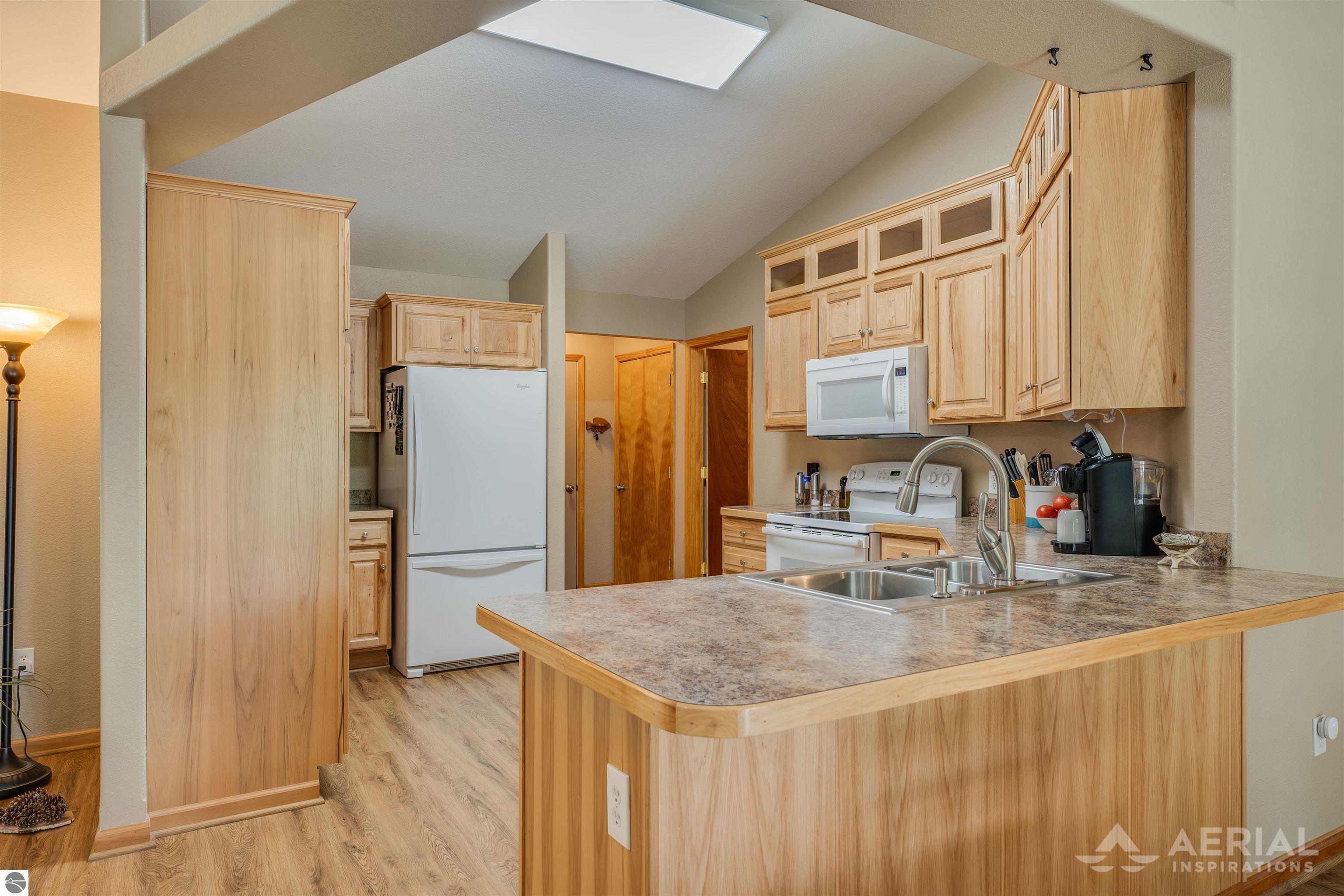 2811 Rifle River Trail