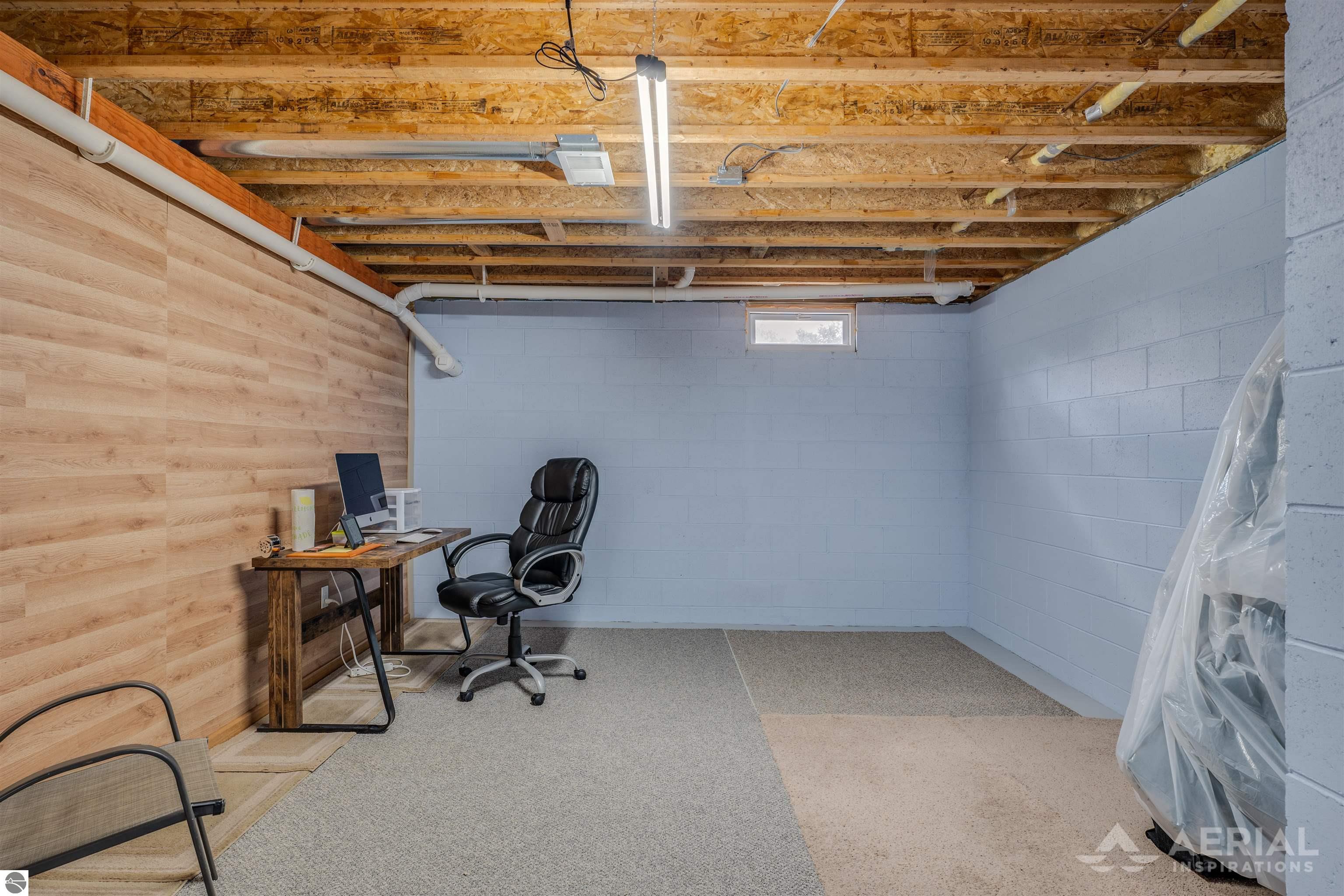 2811 Rifle River Trail