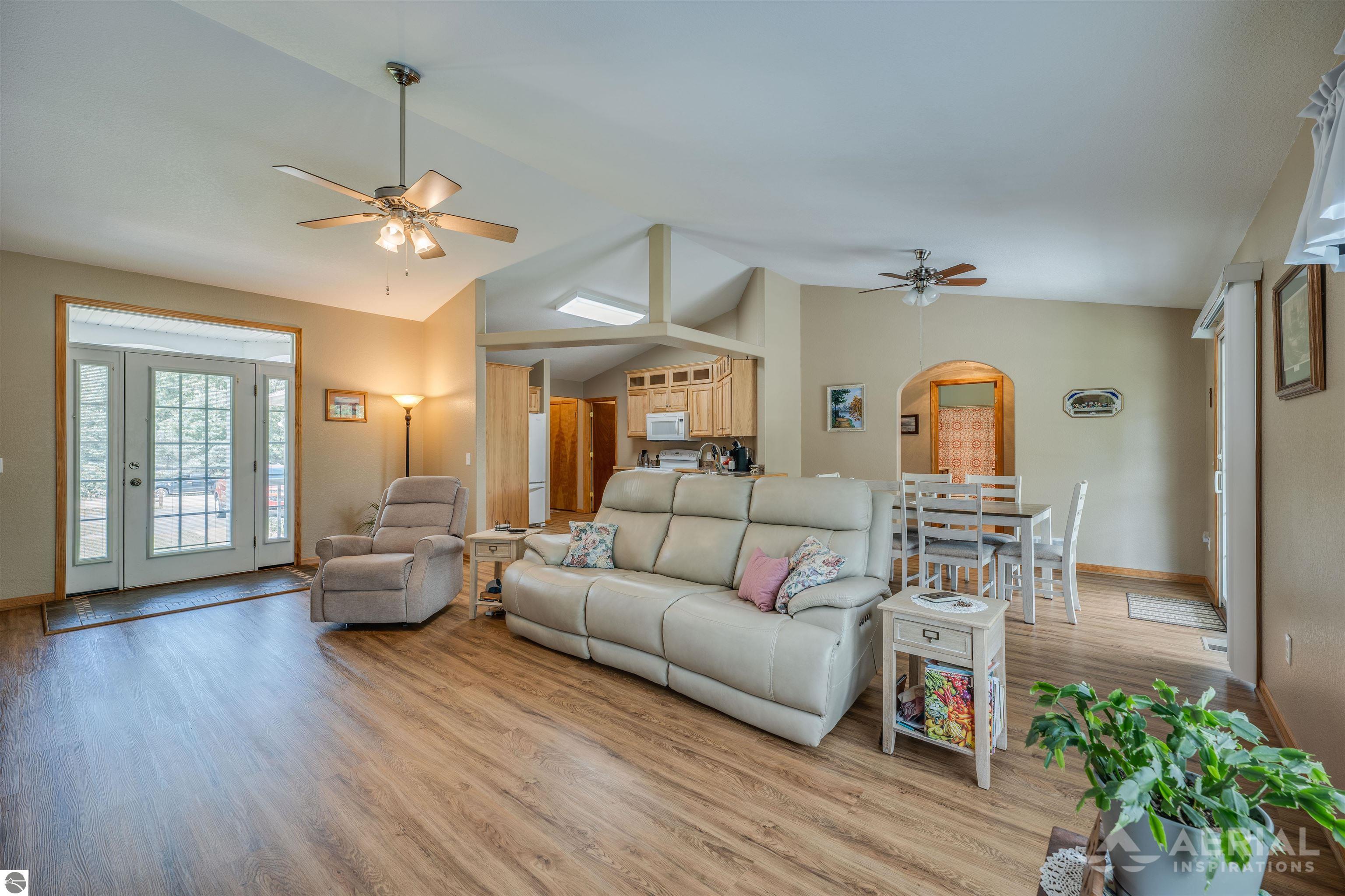 2811 Rifle River Trail